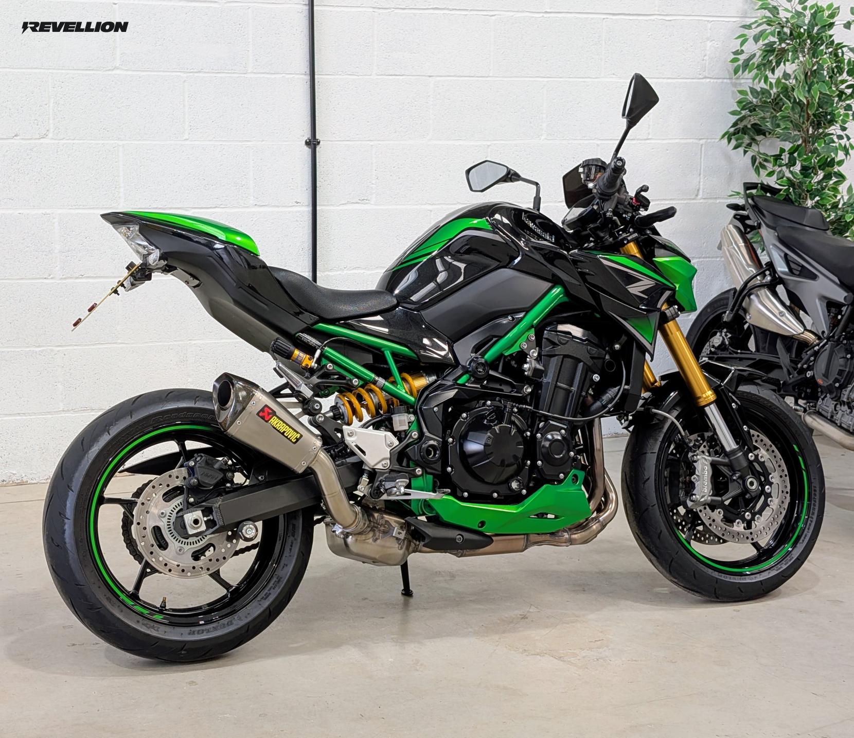 Kawasaki Z900 900 SE Supernaked Petrol Manual Euro 5 (125 ps)