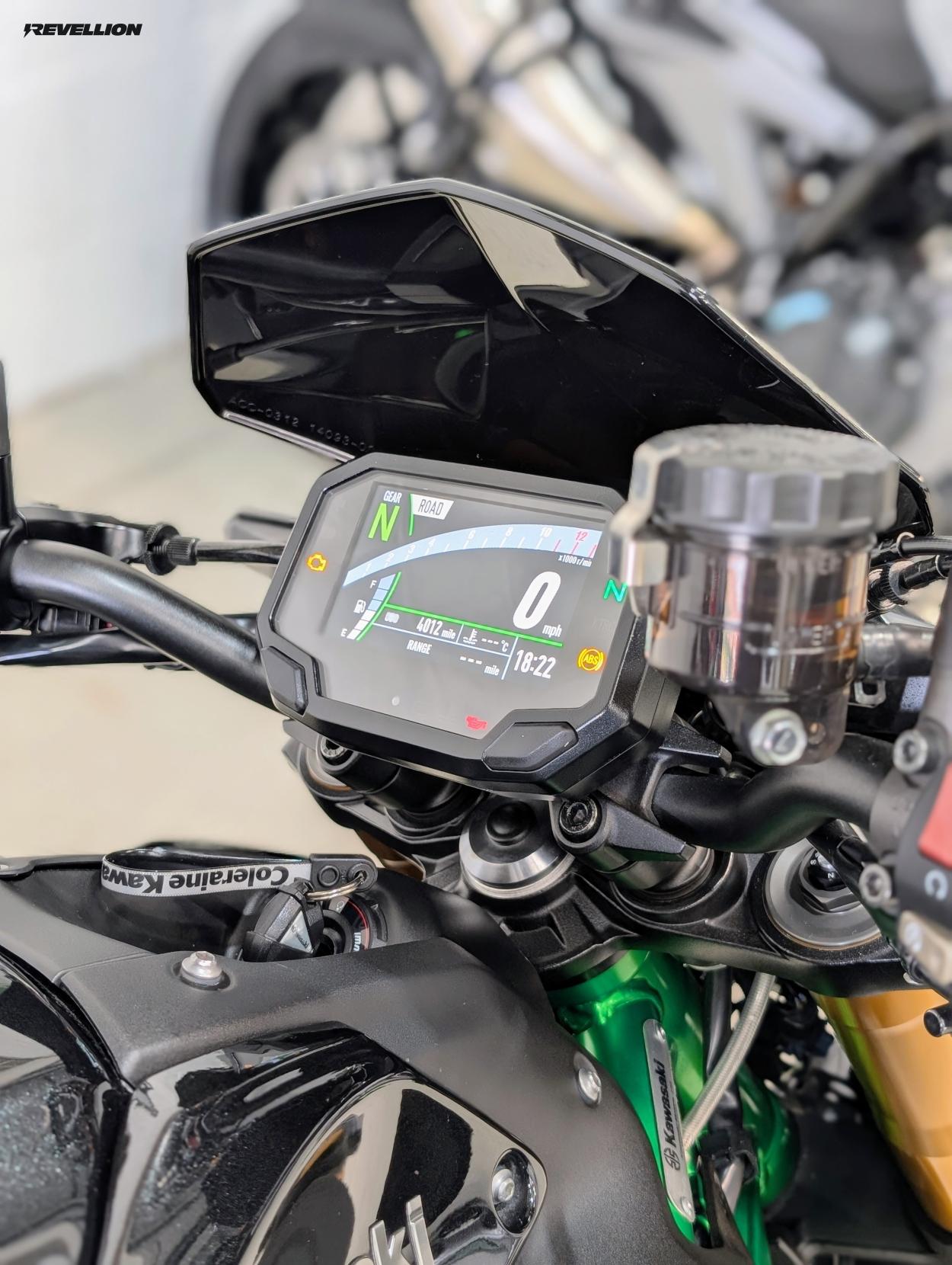 Kawasaki Z900 900 SE Supernaked Petrol Manual Euro 5 (125 ps)