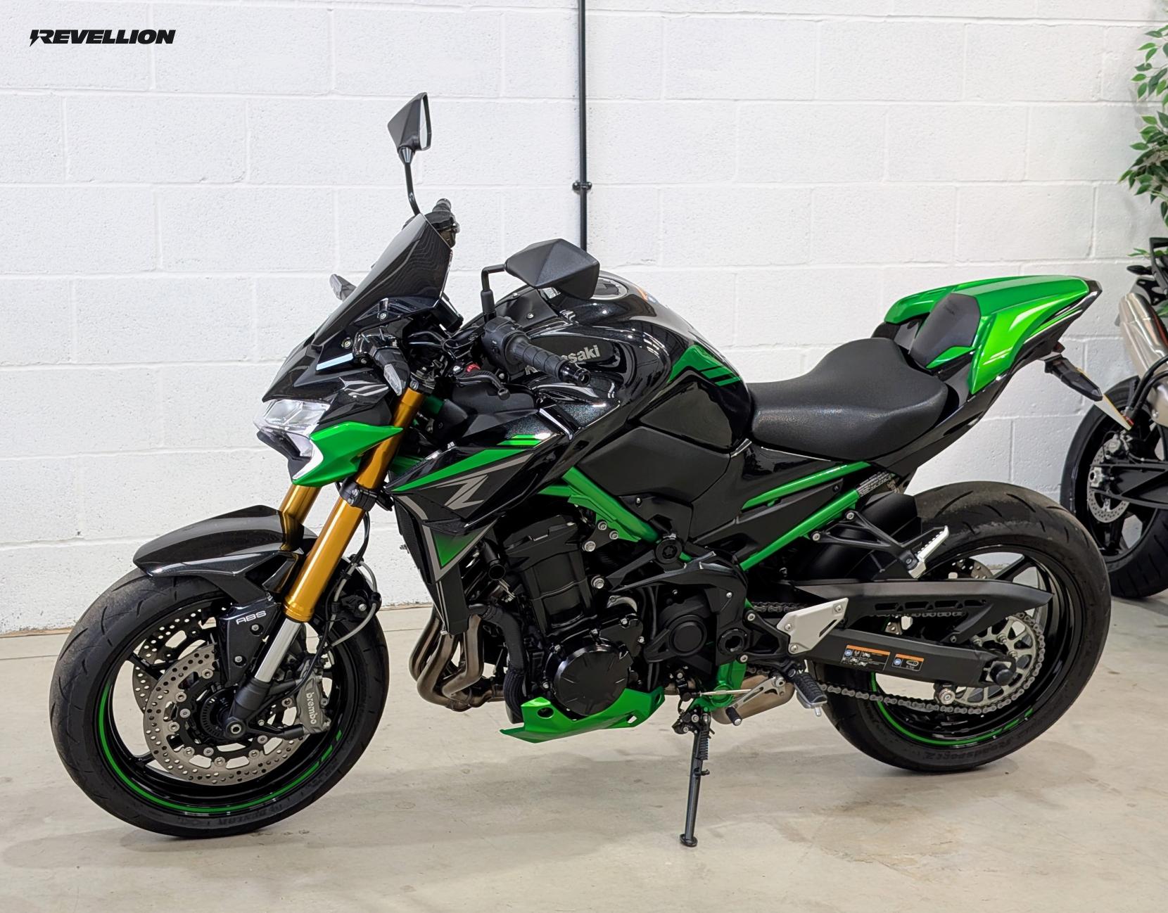 Kawasaki Z900 900 SE Supernaked Petrol Manual Euro 5 (125 ps)