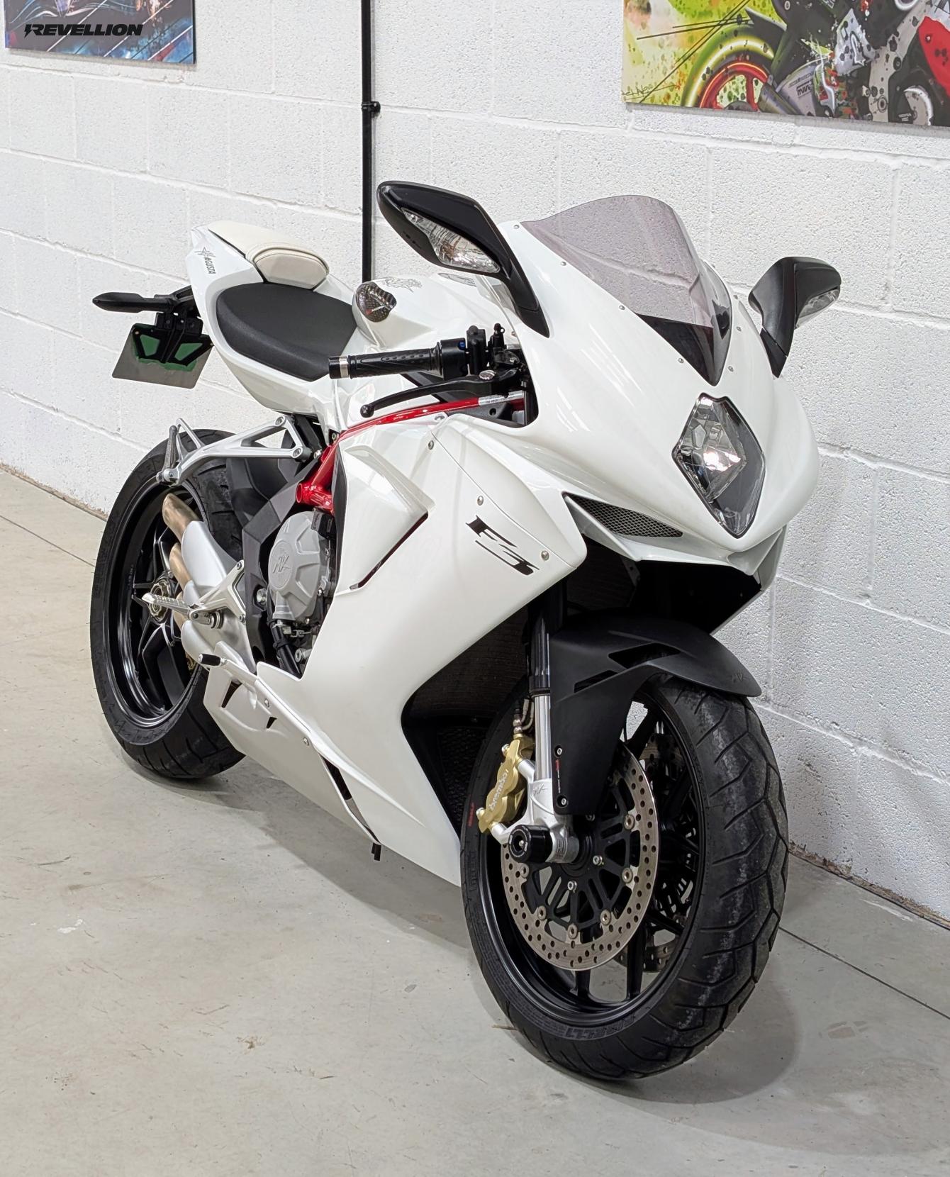 MV Agusta F3 675 675 Super Sports Petrol Manual (128 ps)