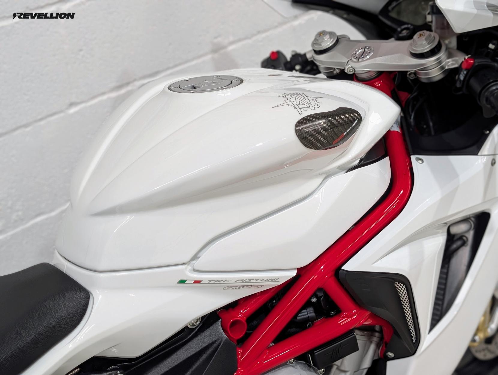 MV Agusta F3 675 675 Super Sports Petrol Manual (128 ps)