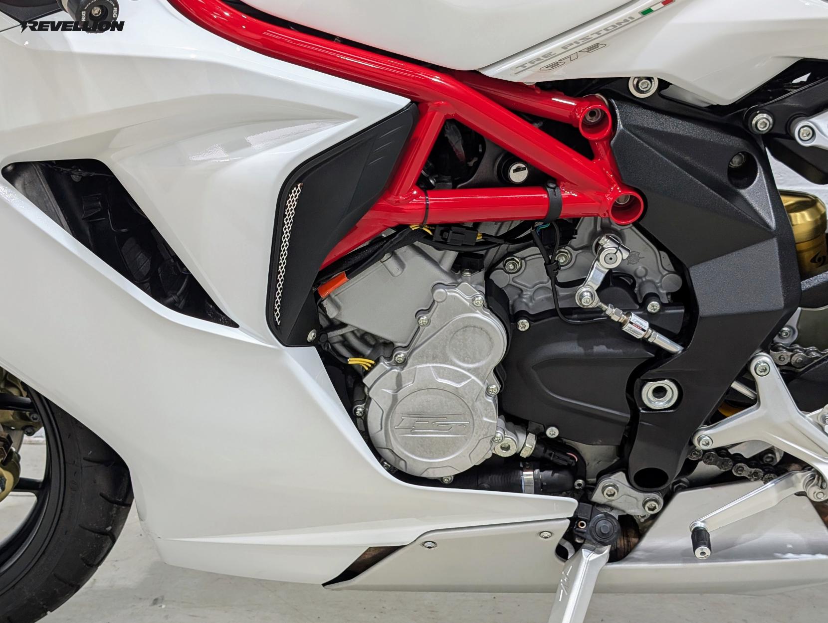 MV Agusta F3 675 675 Super Sports Petrol Manual (128 ps)