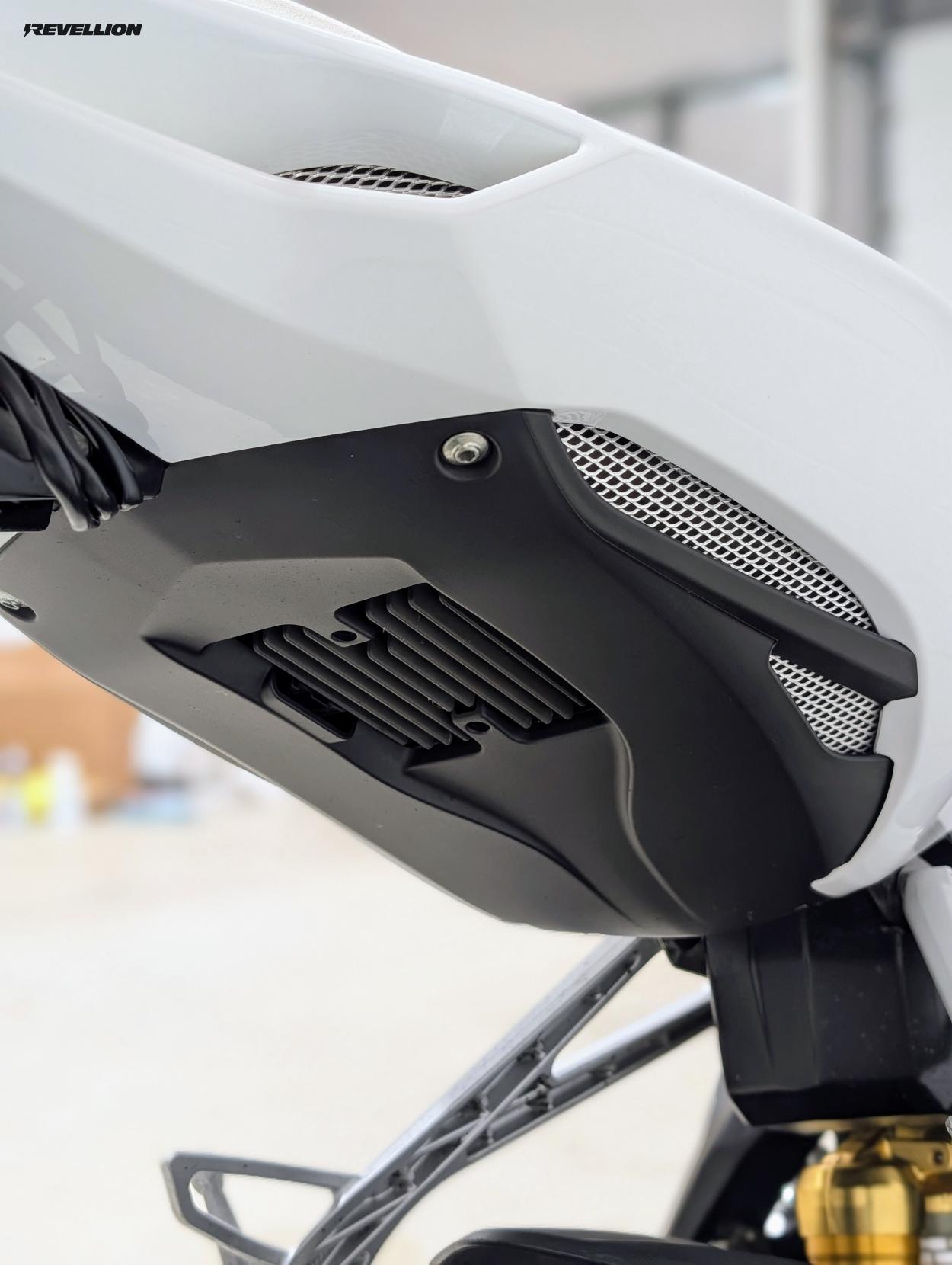 MV Agusta F3 675 675 Super Sports Petrol Manual (128 ps)