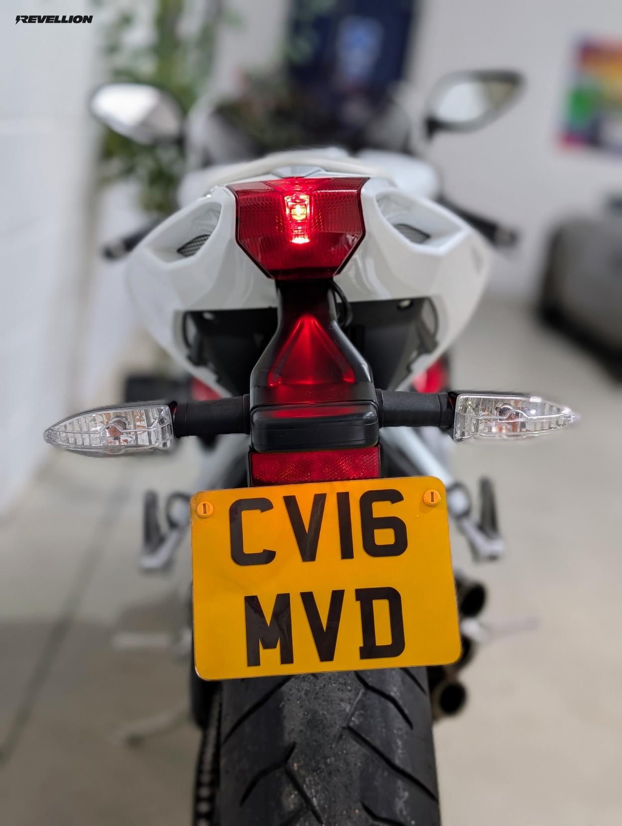 MV Agusta F3 675 675 Super Sports Petrol Manual (128 ps)