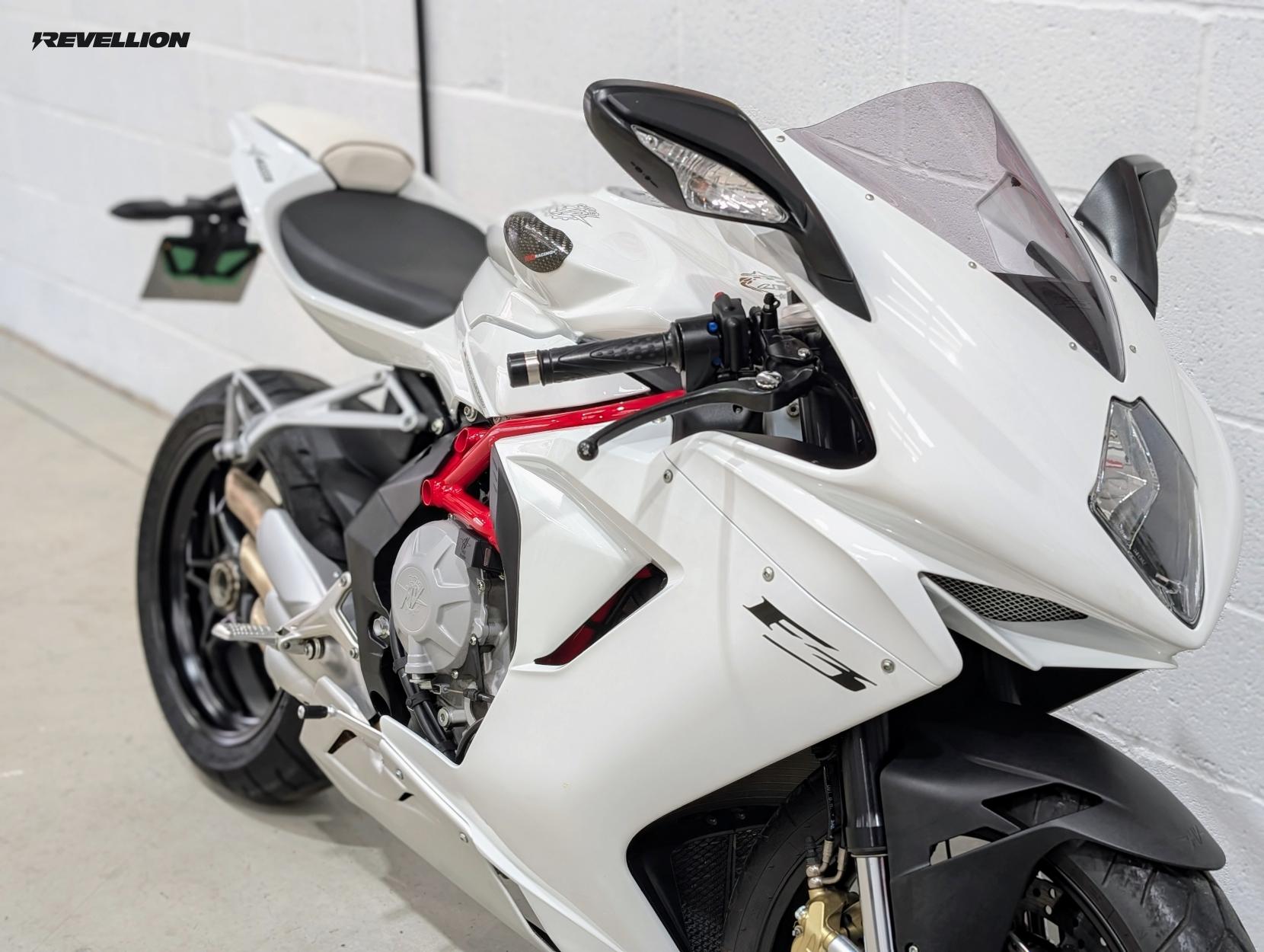 MV Agusta F3 675 675 Super Sports Petrol Manual (128 ps)