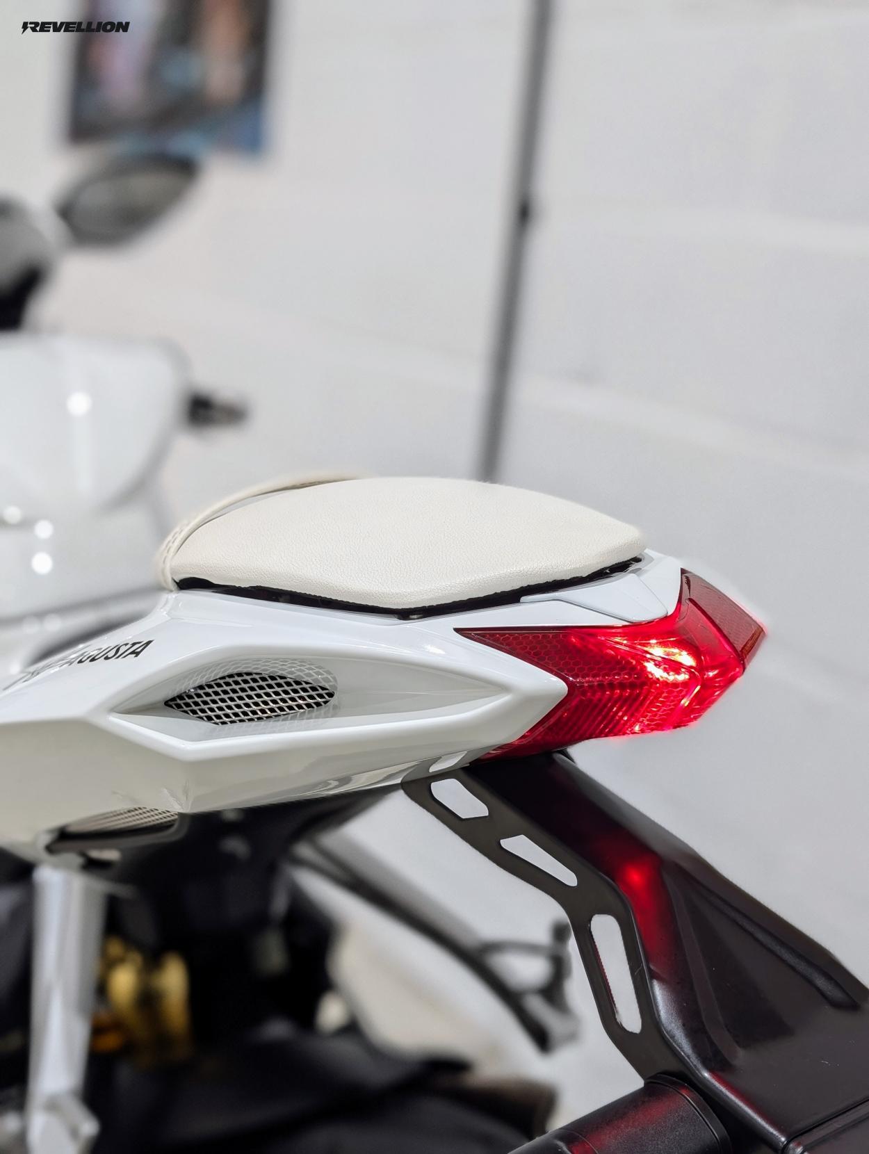 MV Agusta F3 675 675 Super Sports Petrol Manual (128 ps)