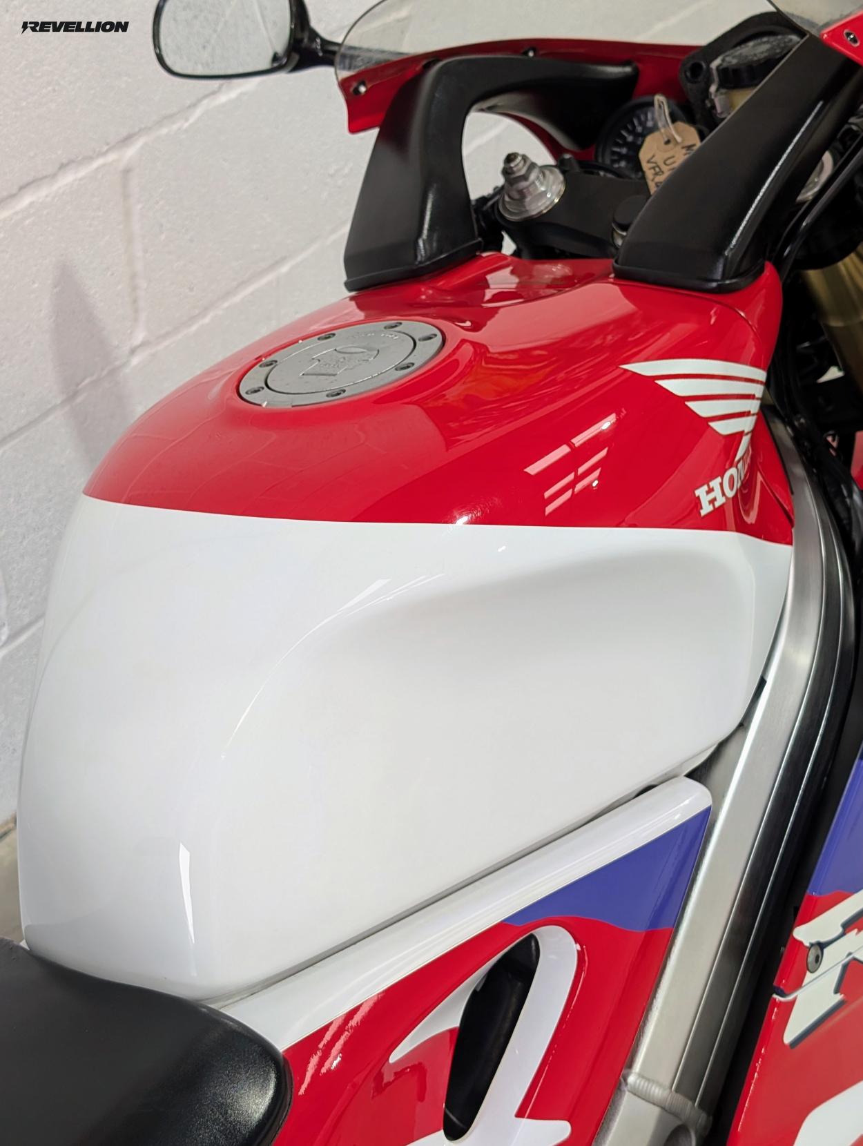 Honda RVF400 400 NC35