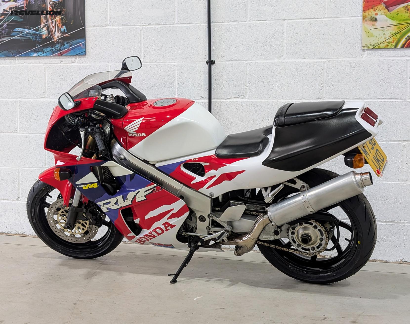 Honda RVF400 400 NC35