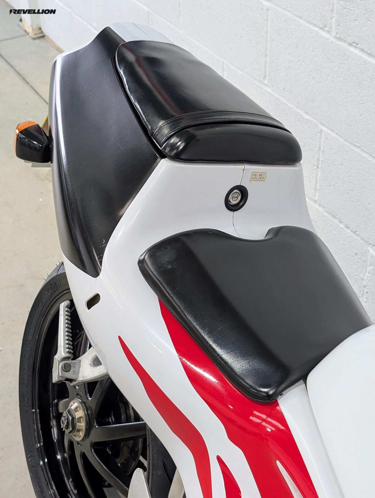 Honda RVF400 400 NC35