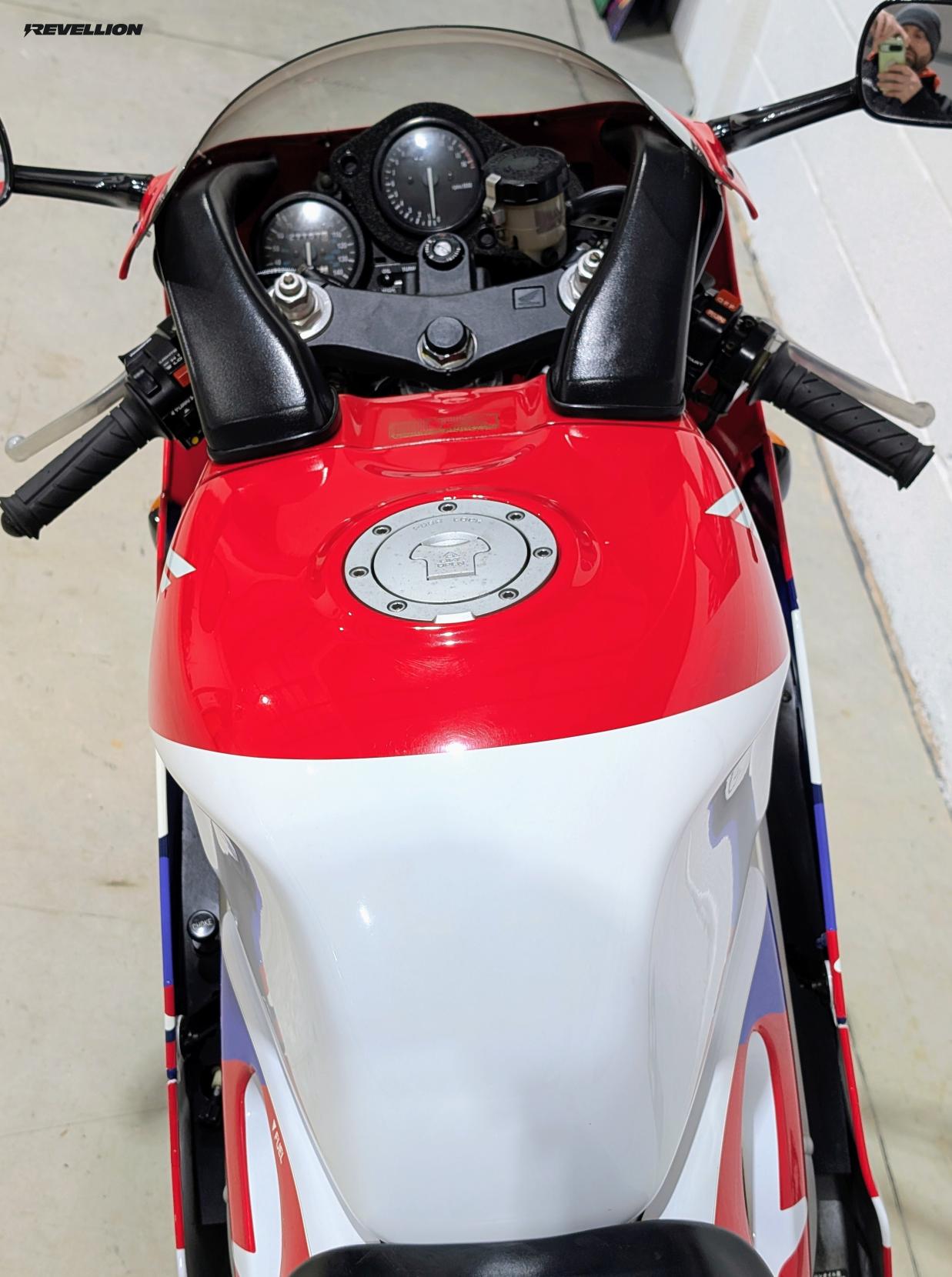 Honda RVF400 400 NC35