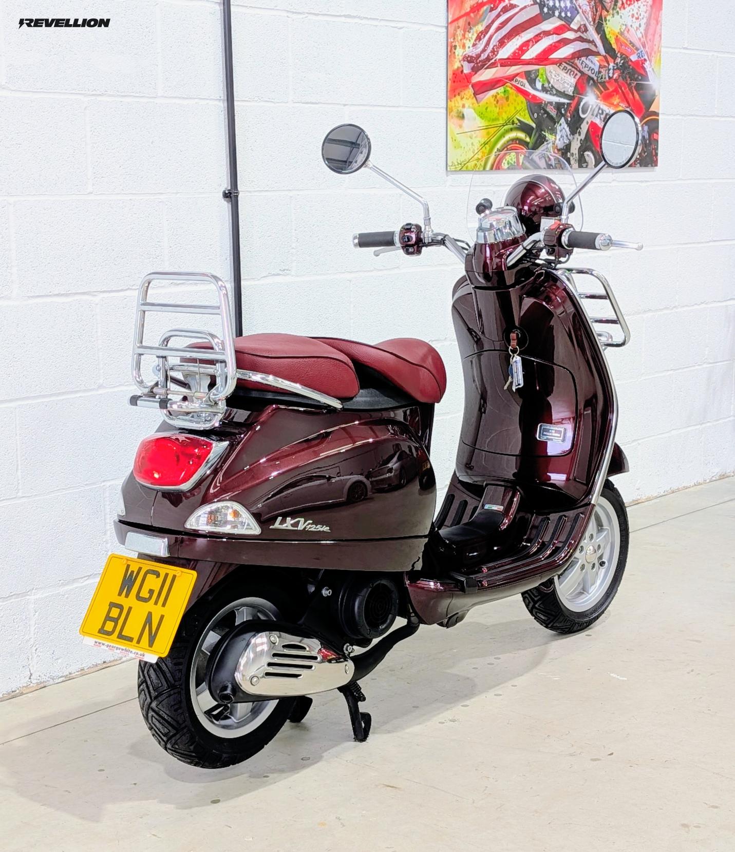 Piaggio LXV 125 ie  125 VIE DELLA MODA