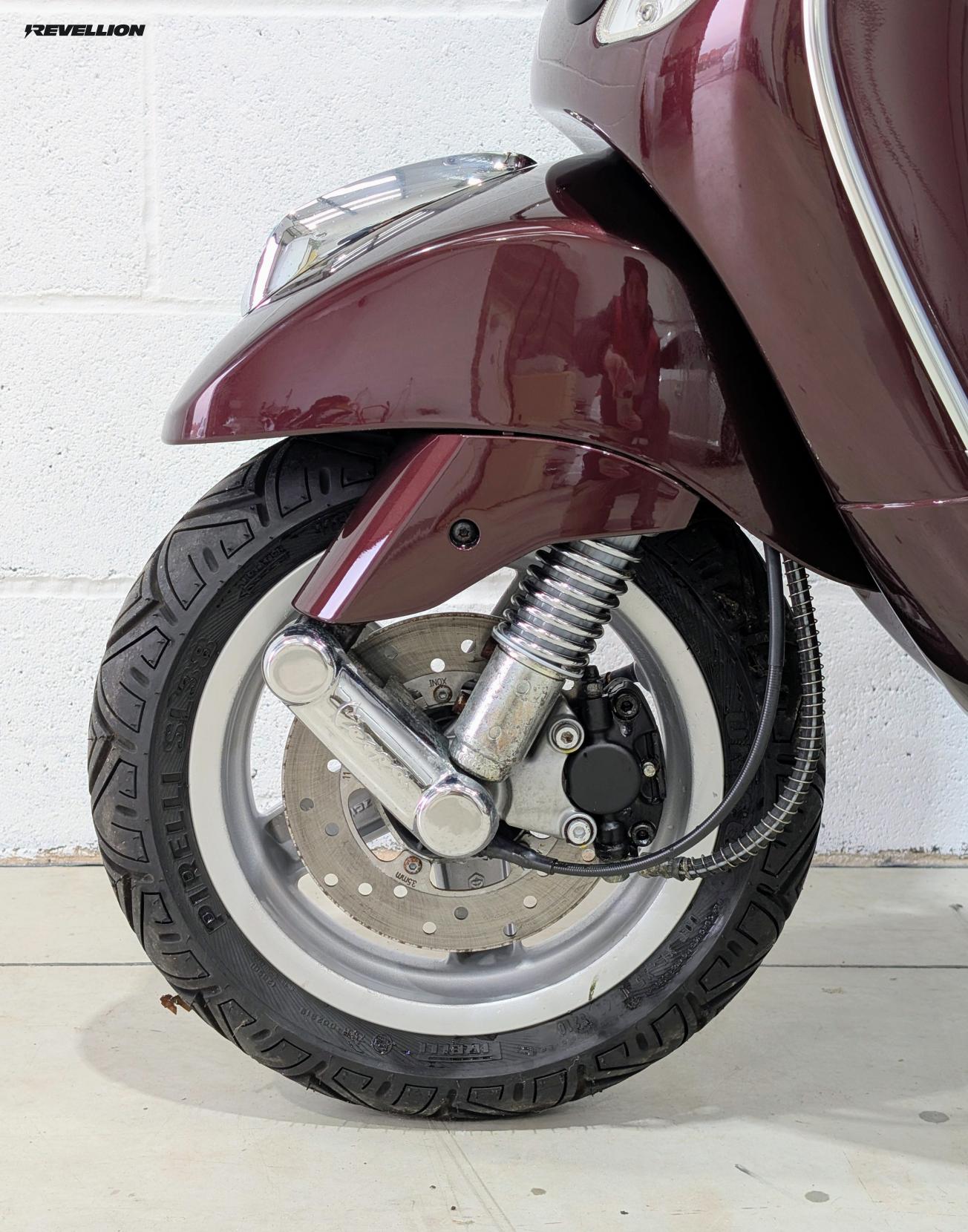 Piaggio LXV 125 ie  125 VIE DELLA MODA