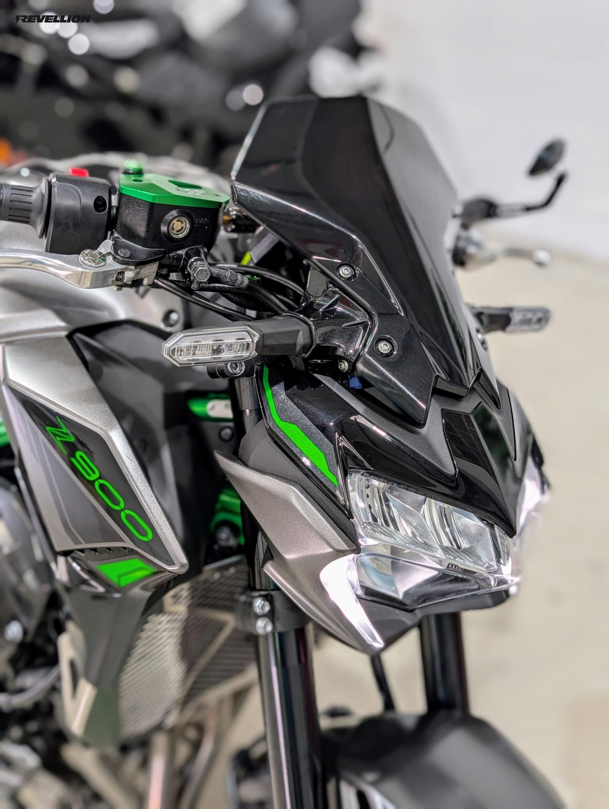 Kawasaki Z900 900 Supernaked Petrol Manual Euro 5 (125 ps)