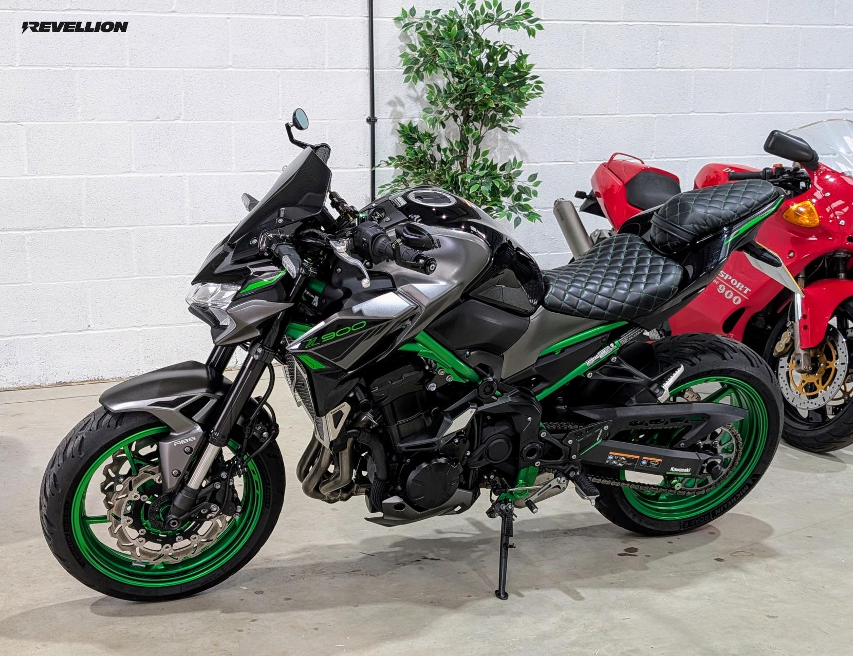 Kawasaki Z900 900 Supernaked Petrol Manual Euro 5 (125 ps)