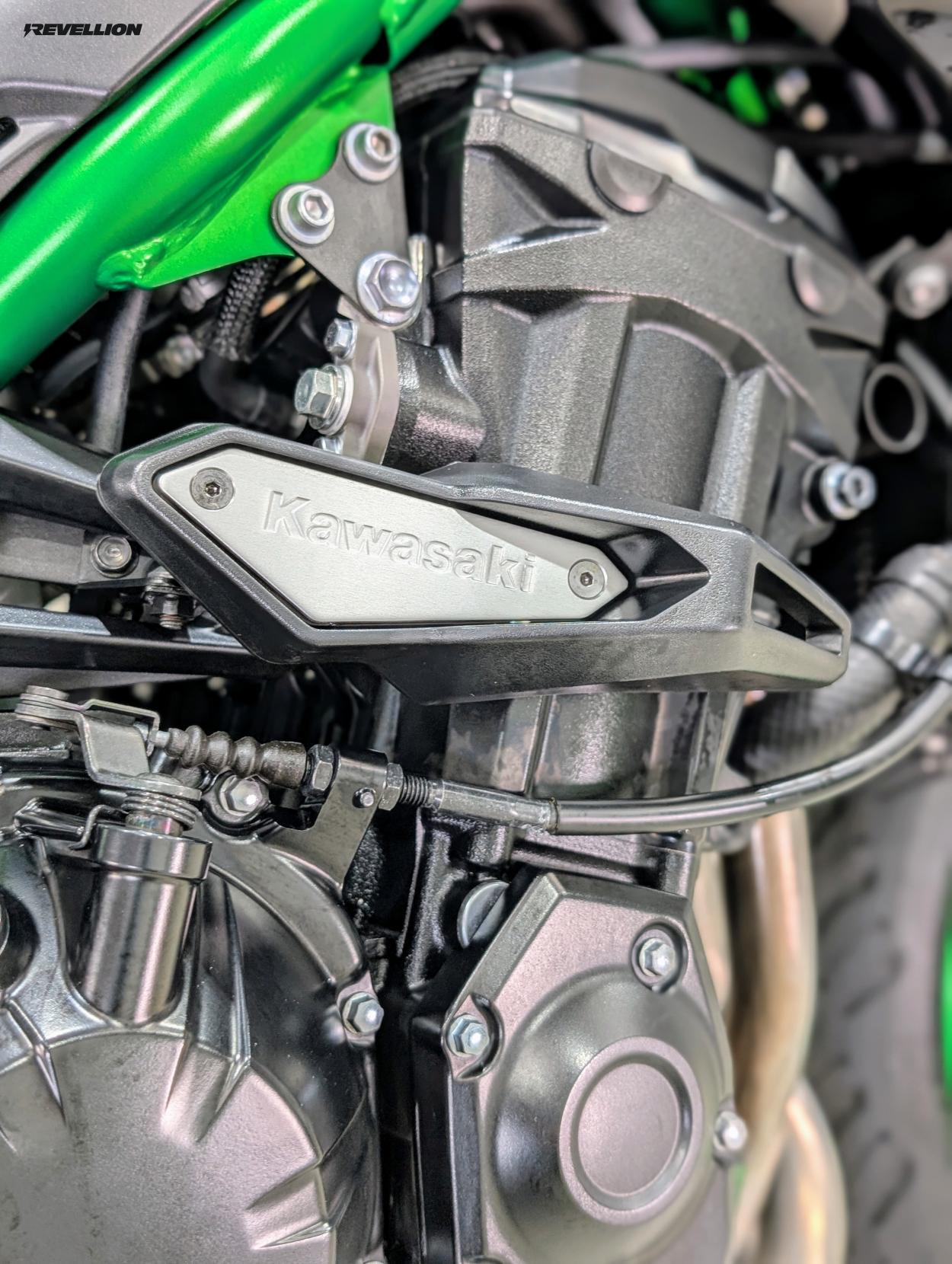 Kawasaki Z900 900 Supernaked Petrol Manual Euro 5 (125 ps)