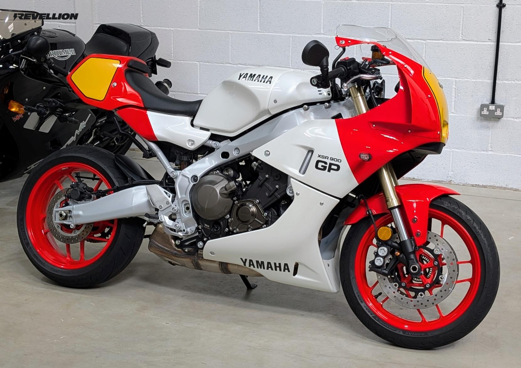 Yamaha XSR900 900 GP Sport Heritage Petrol Manual Euro 5 (119 ps)