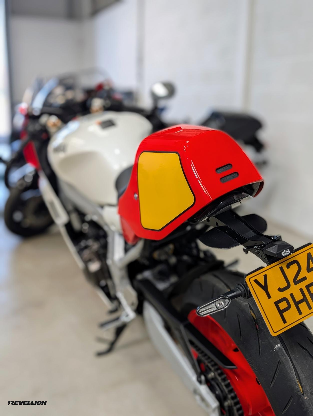 Yamaha XSR900 900 GP Sport Heritage Petrol Manual Euro 5 (119 ps)