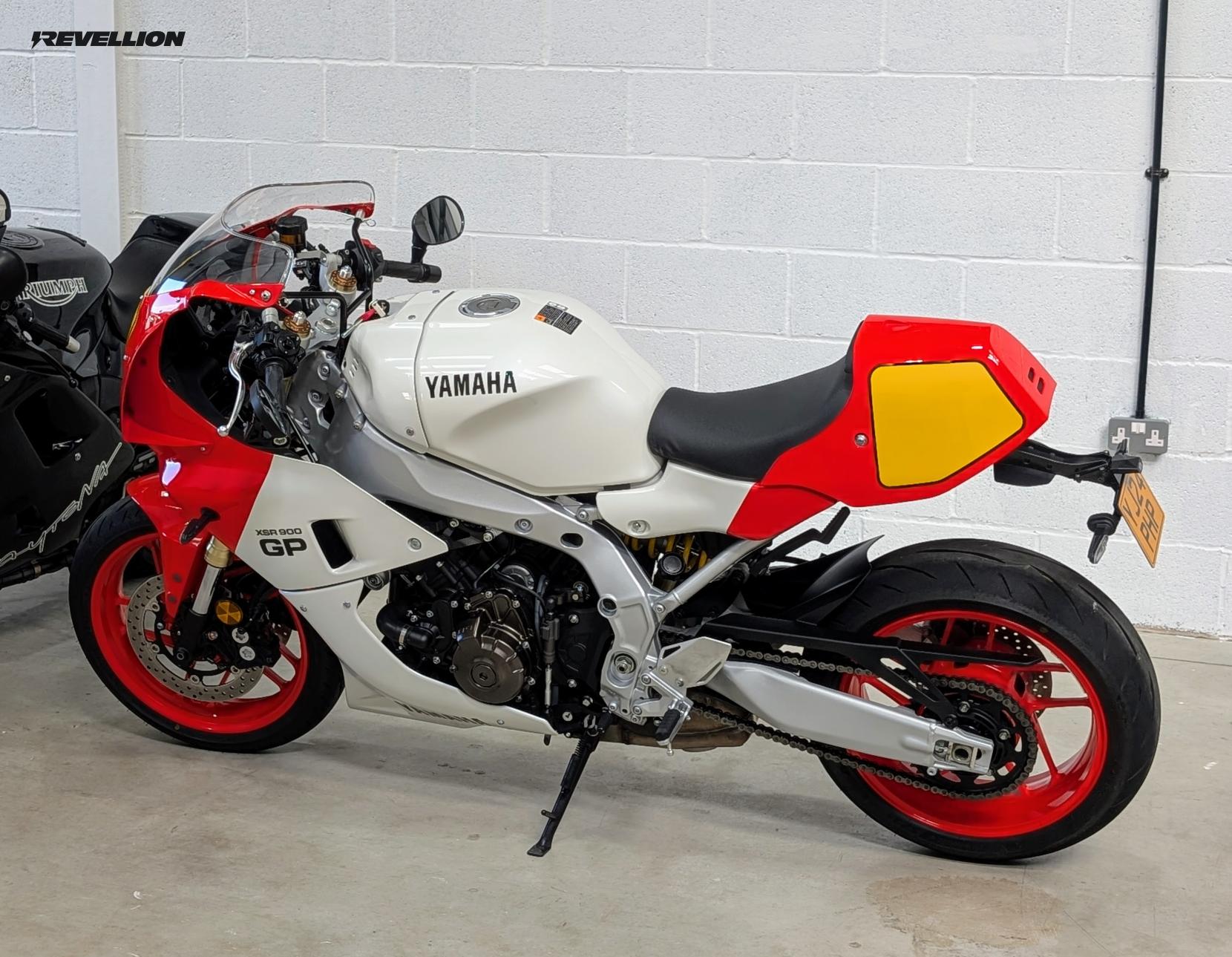 Yamaha XSR900 900 GP Sport Heritage Petrol Manual Euro 5 (119 ps)