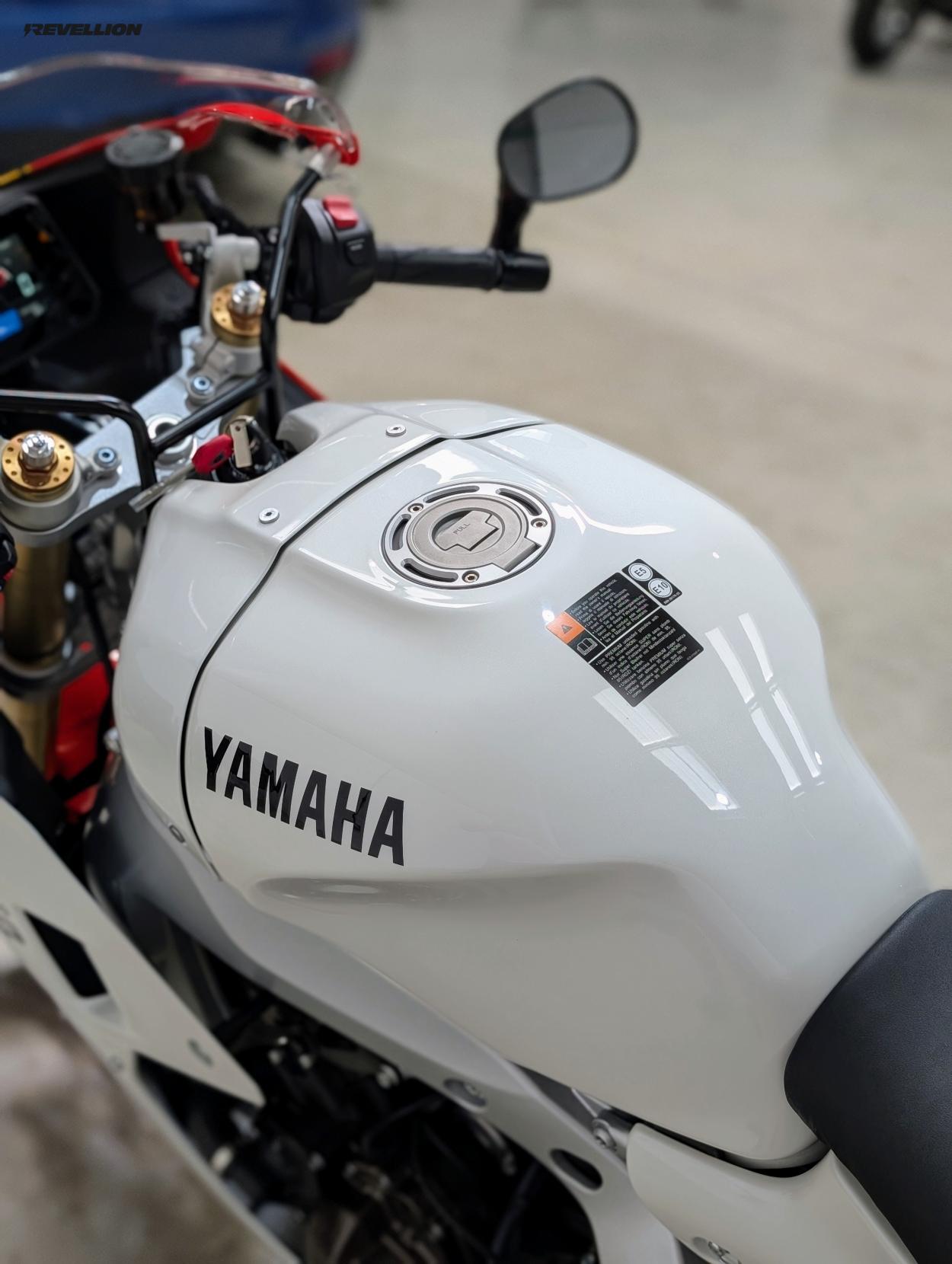 Yamaha XSR900 900 GP Sport Heritage Petrol Manual Euro 5 (119 ps)