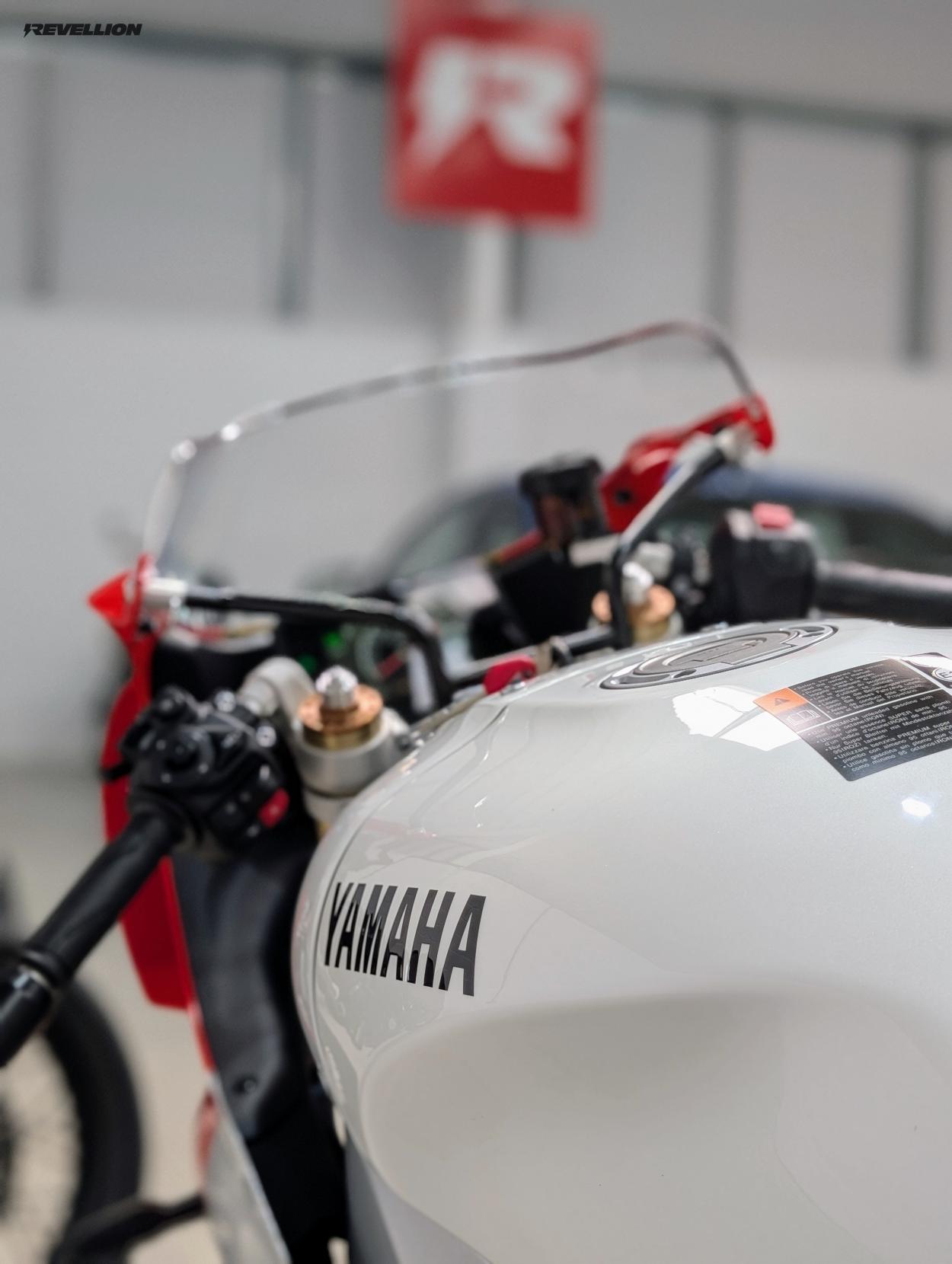 Yamaha XSR900 900 GP Sport Heritage Petrol Manual Euro 5 (119 ps)