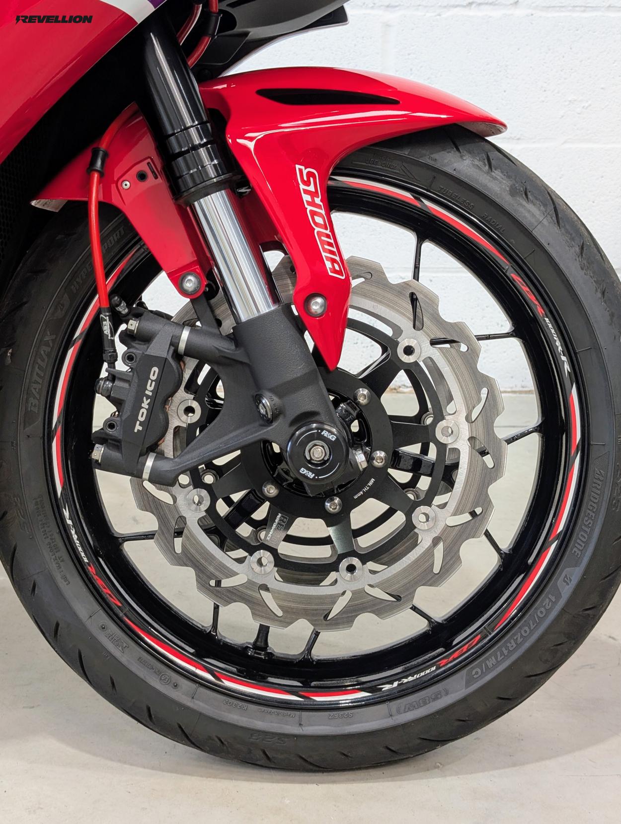 Honda CBR1000RR Fireblade 1000 Super Sports Petrol Manual (181 ps)