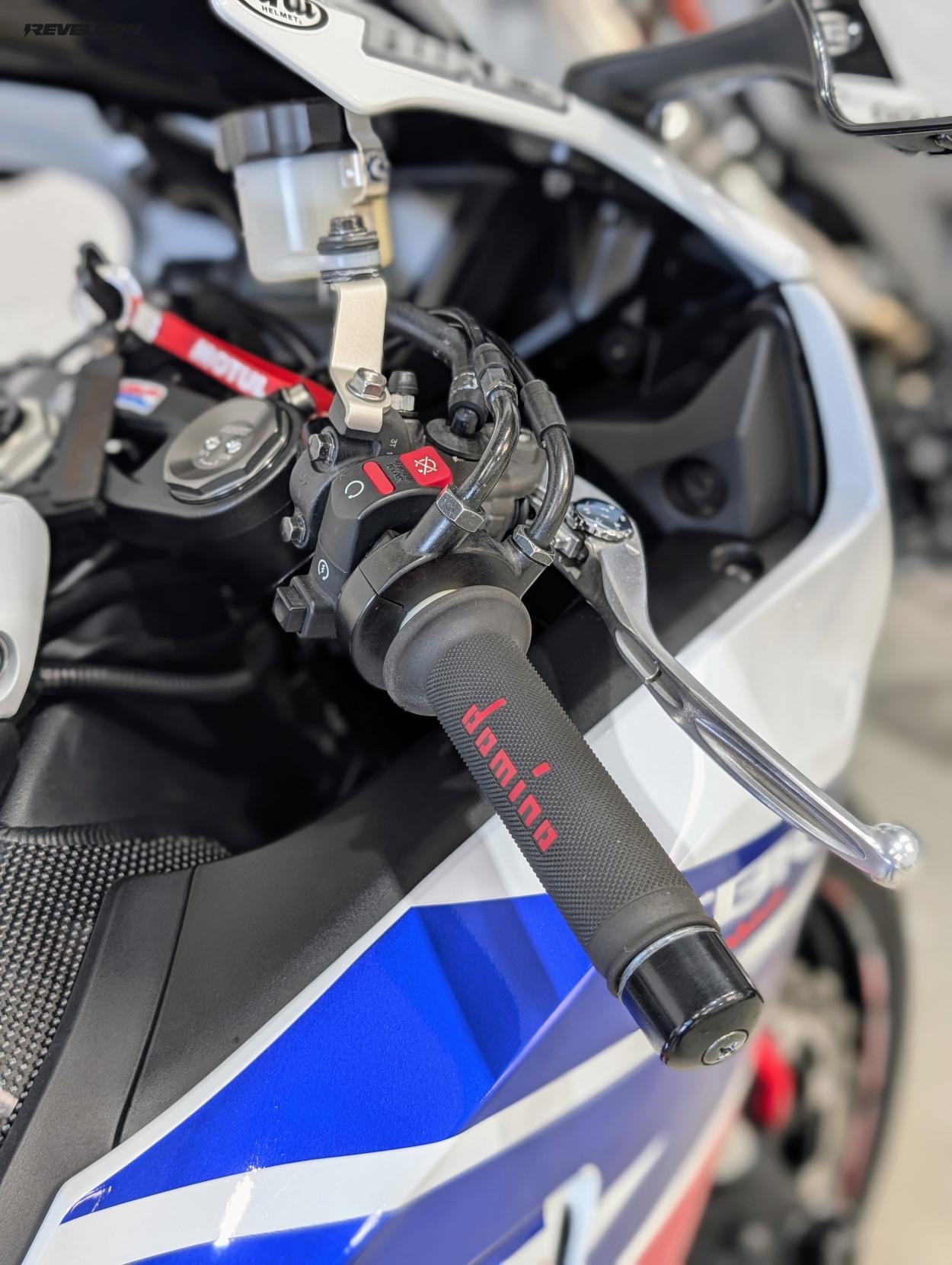 Honda CBR1000RR Fireblade 1000 Super Sports Petrol Manual (181 ps)