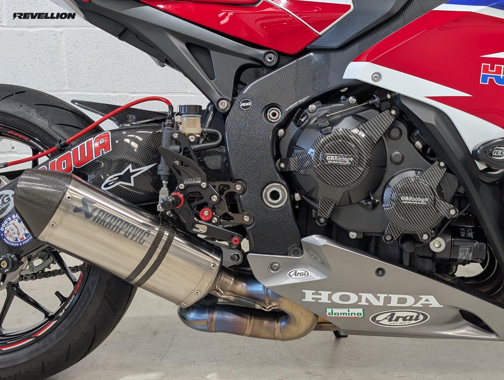 Honda CBR1000RR Fireblade 1000 Super Sports Petrol Manual (181 ps)