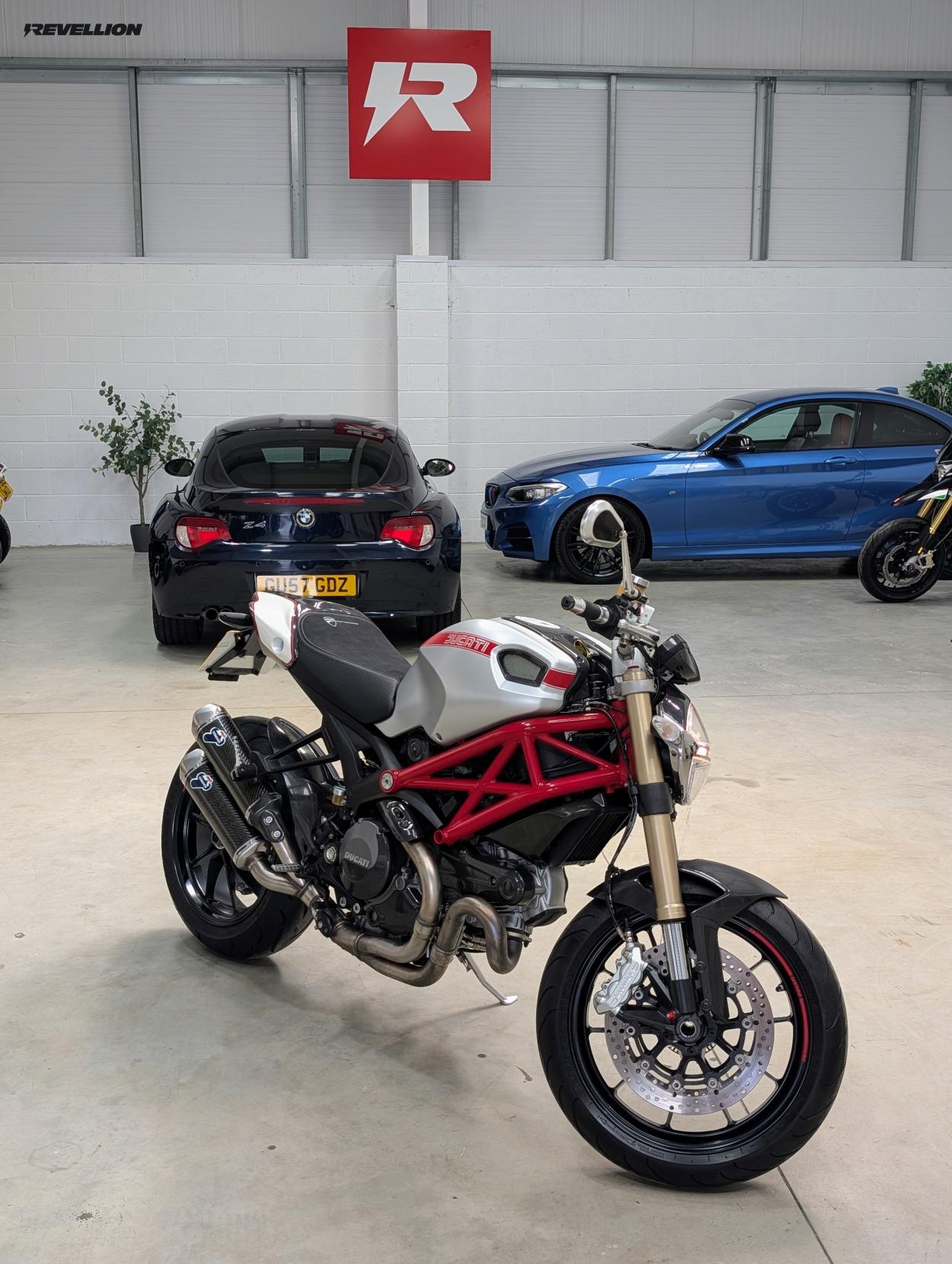 Ducati Monster 1100 1100 Naked Petrol Manual (95 ps)
