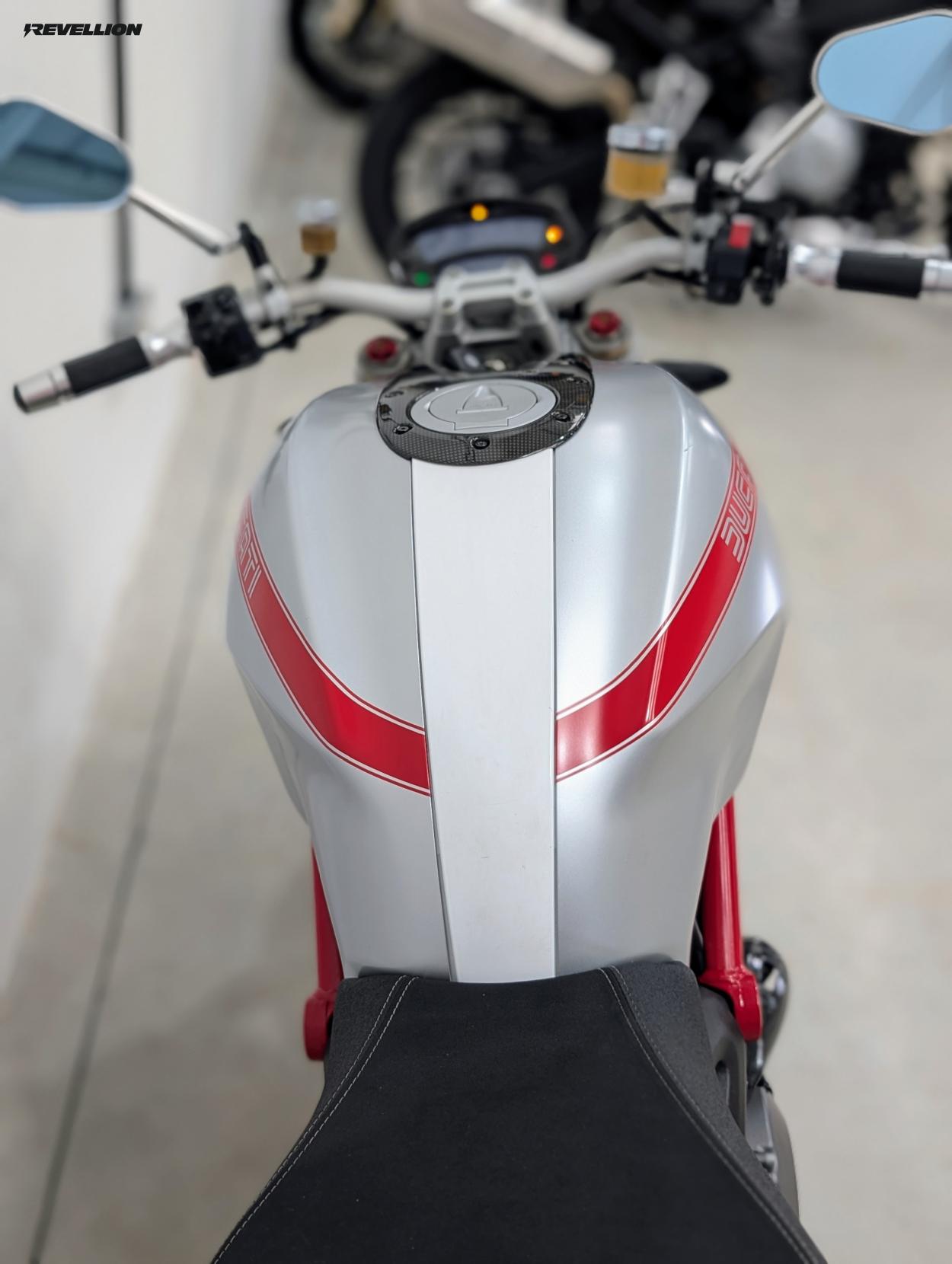 Ducati Monster 1100 1100 Naked Petrol Manual (95 ps)