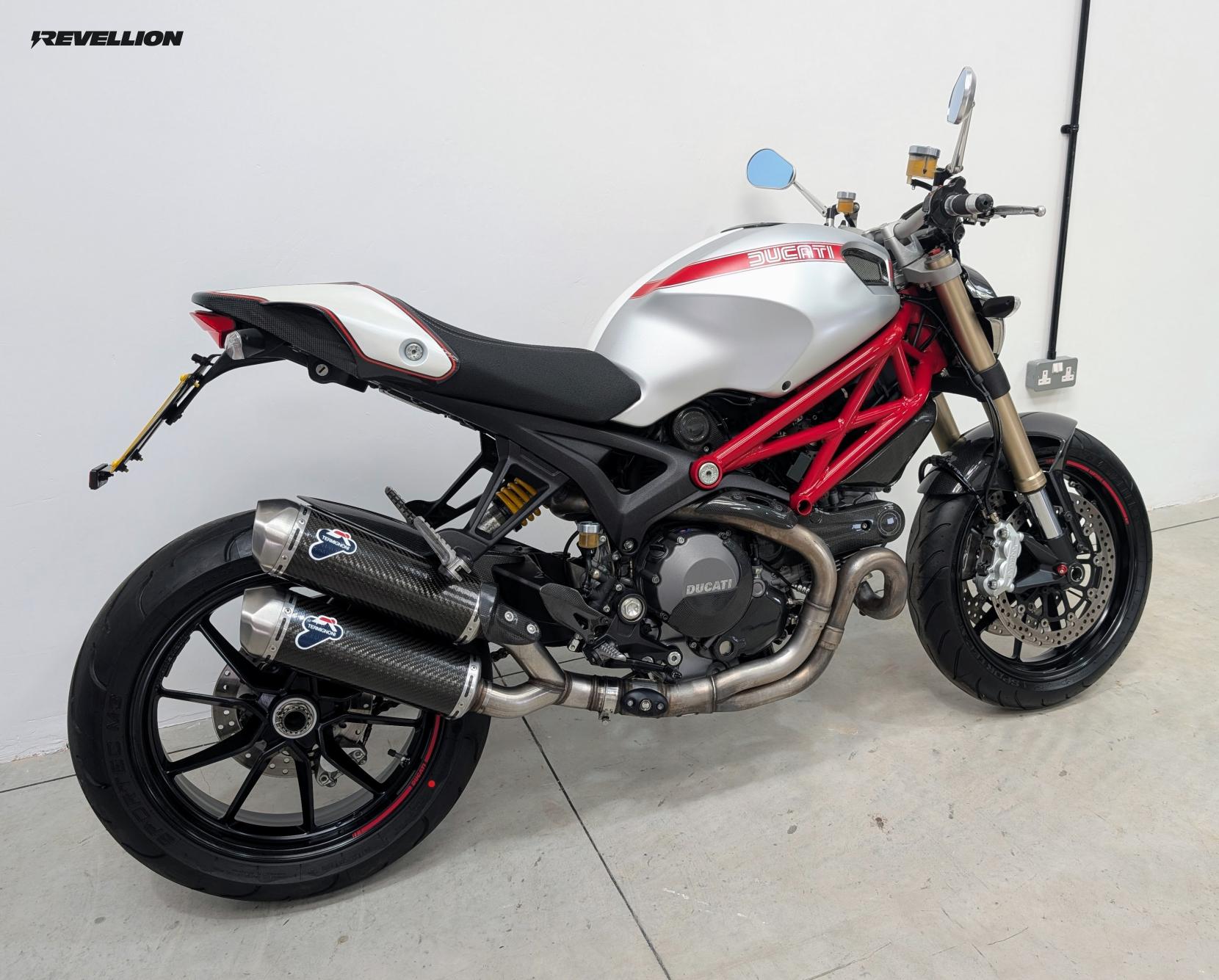 Ducati Monster 1100 1100 Naked Petrol Manual (95 ps)
