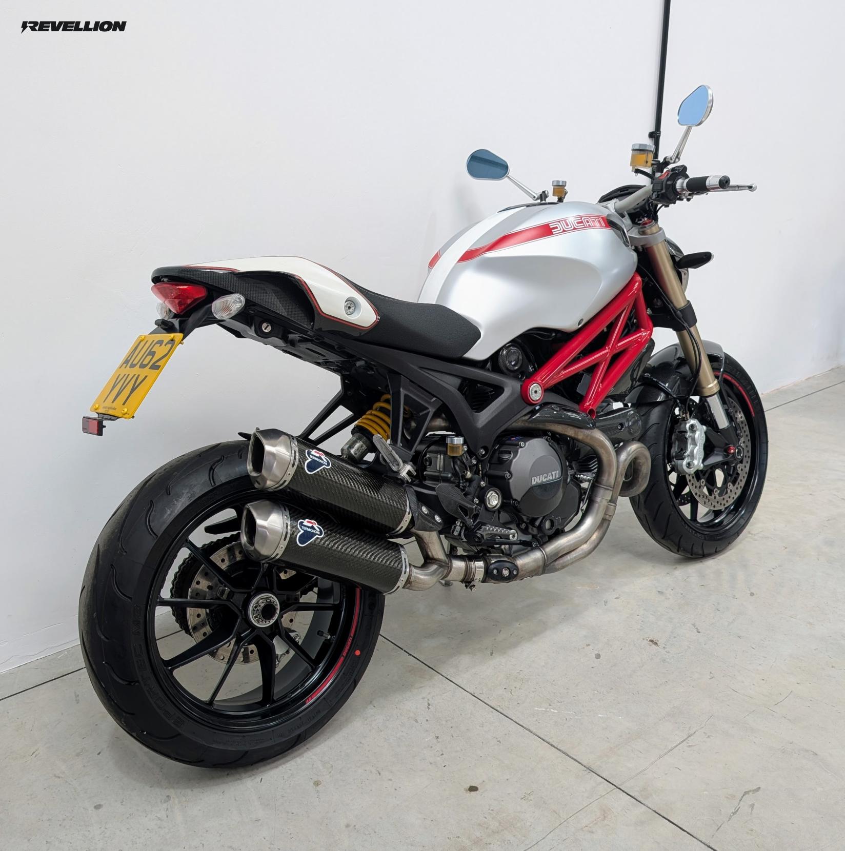 Ducati Monster 1100 1100 Naked Petrol Manual (95 ps)