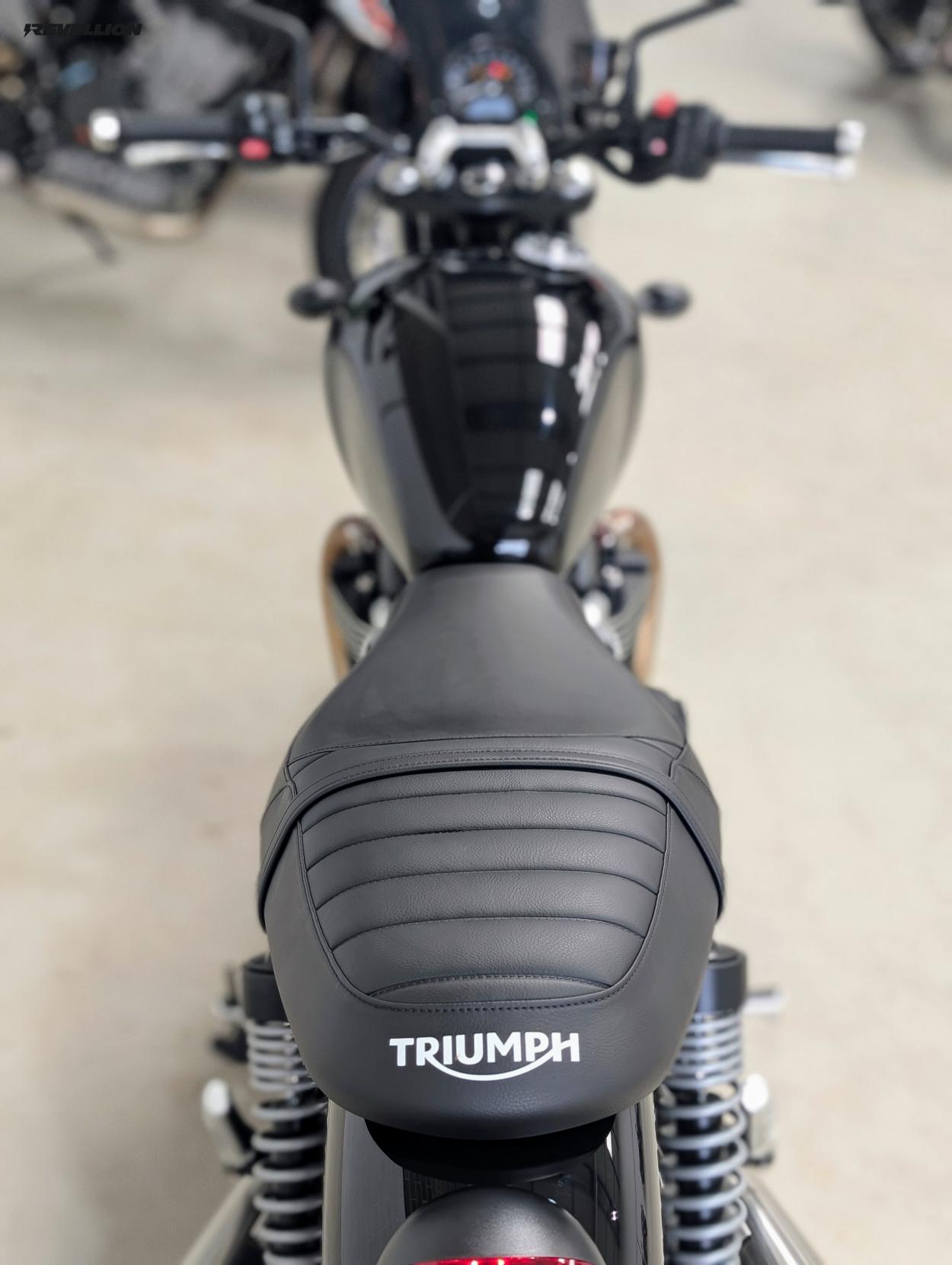 Triumph Speed Twin 900 900   Roadster/Retro Petrol   Euro 5 (65 ps)