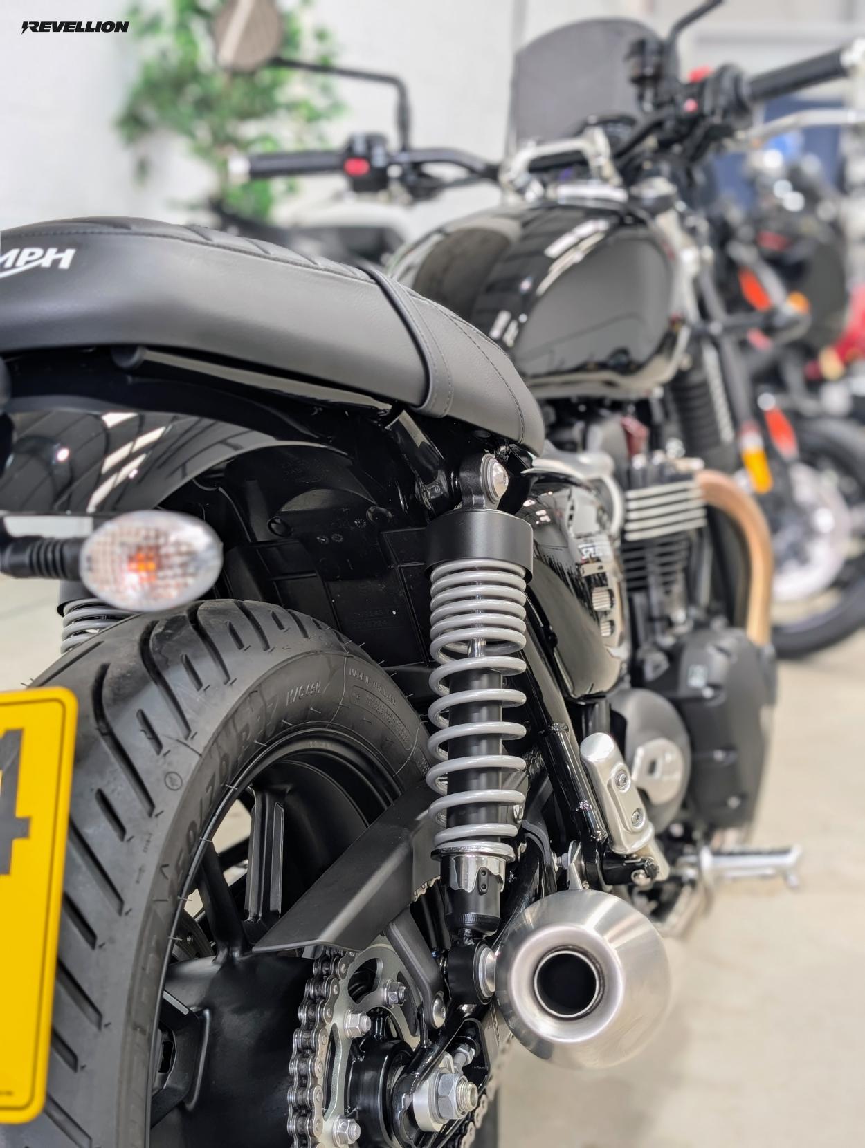 Triumph Speed Twin 900 900   Roadster/Retro Petrol   Euro 5 (65 ps)