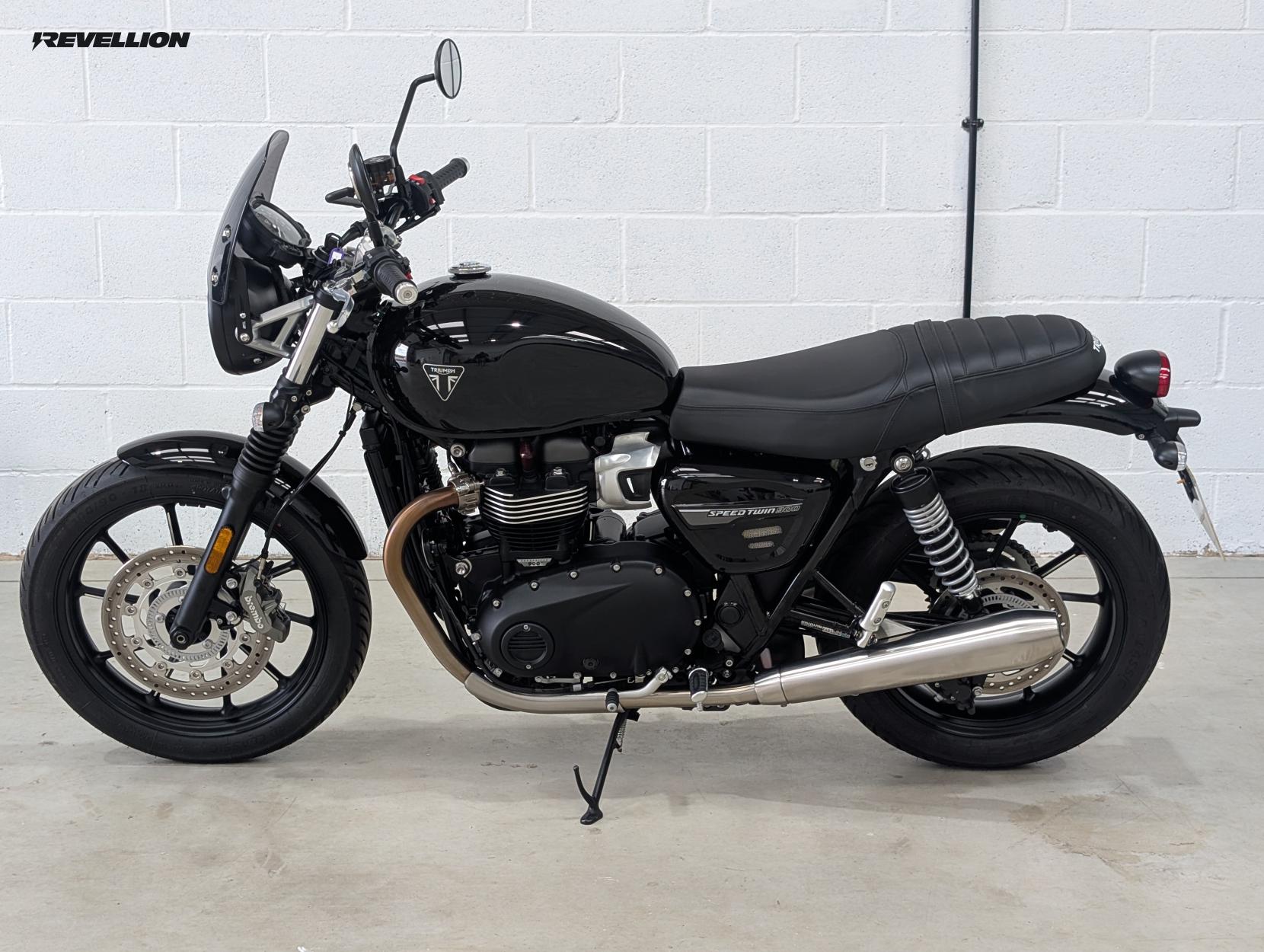 Triumph Speed Twin 900 900   Roadster/Retro Petrol   Euro 5 (65 ps)