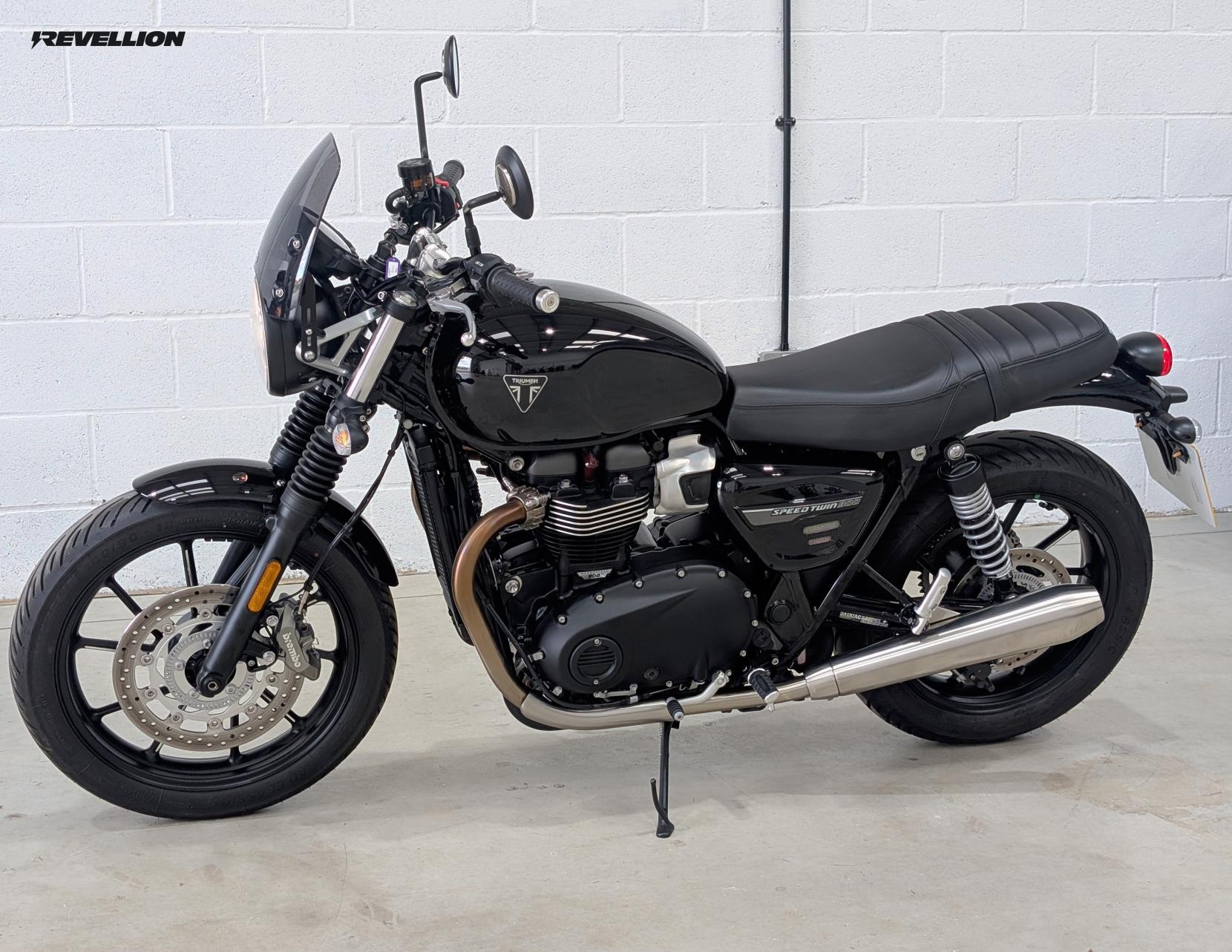 Triumph Speed Twin 900 900   Roadster/Retro Petrol   Euro 5 (65 ps)