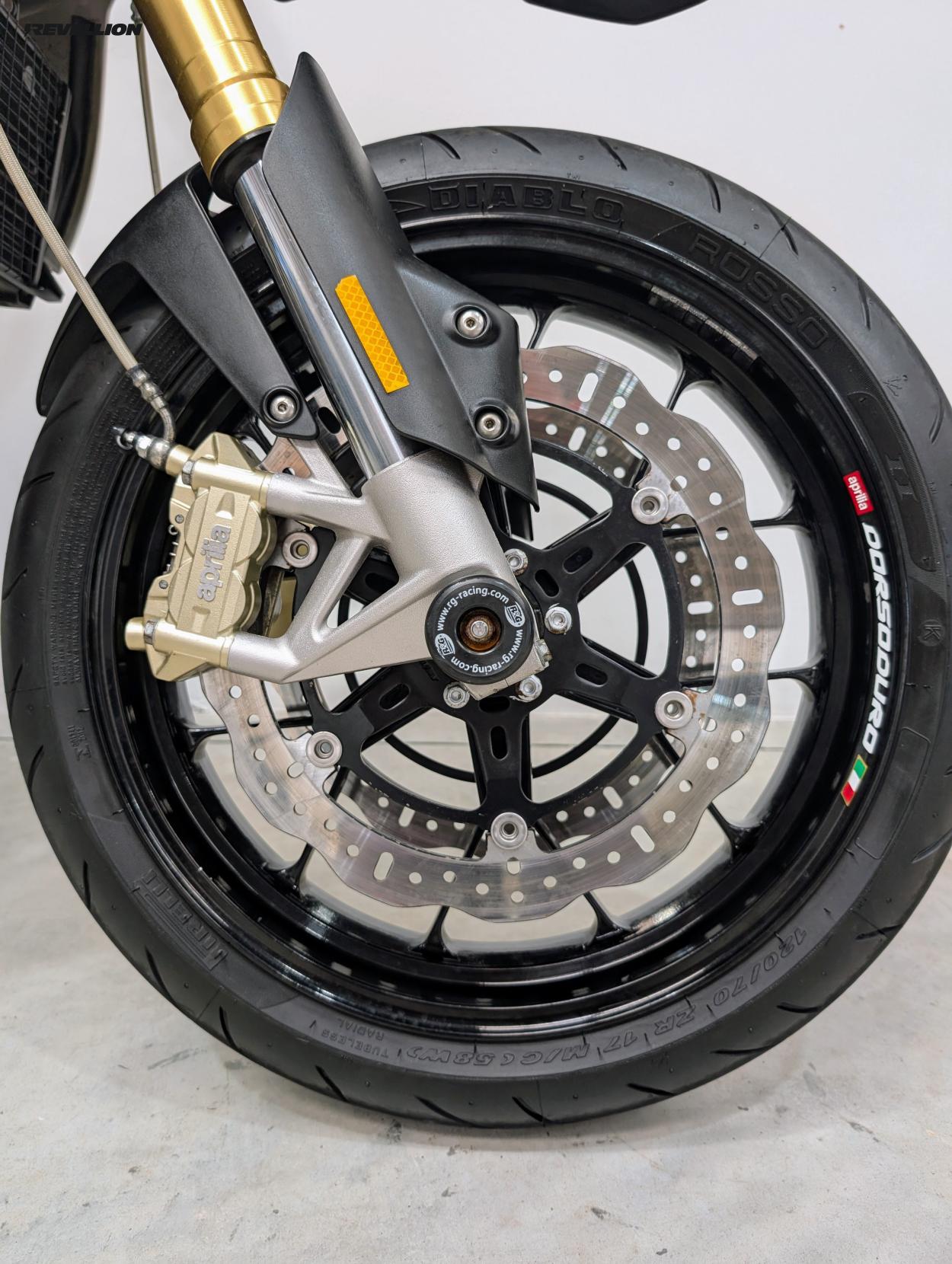 Aprilia Dorsoduro 750 Super Moto (2008 - )