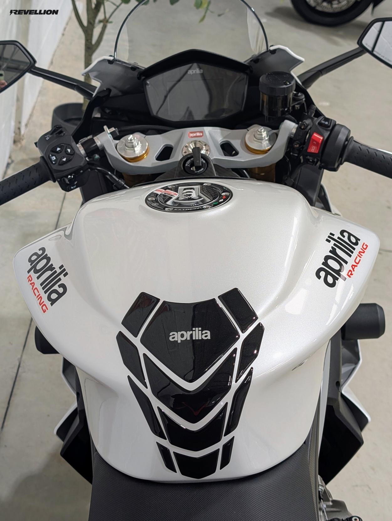 Aprilia RS 660 660 Extrema Super Sports Petrol Manual Euro 5 (99 ps)