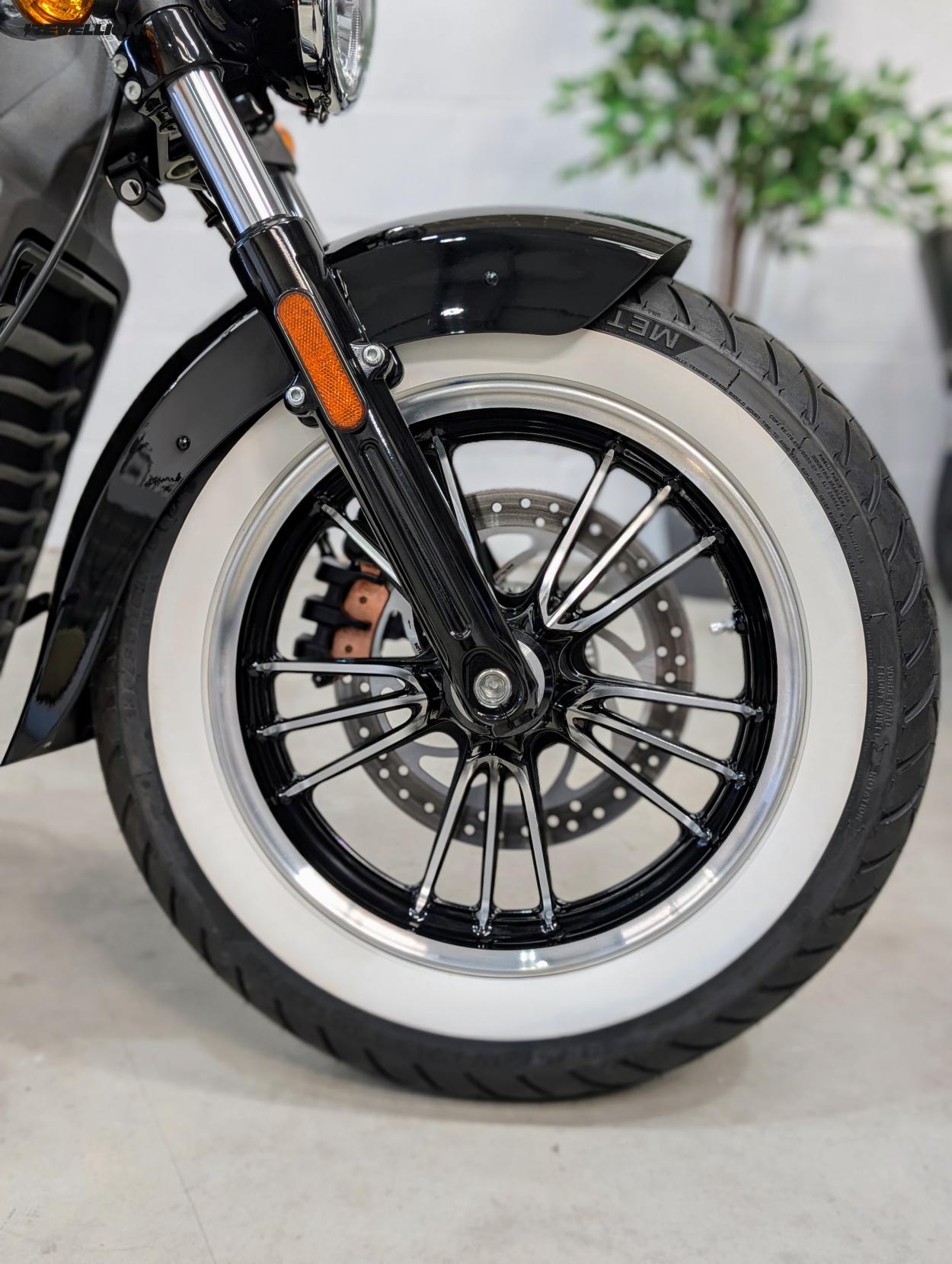 Indian Scout 1133 Custom Cruiser Petrol Manual Euro 4 (95 ps)