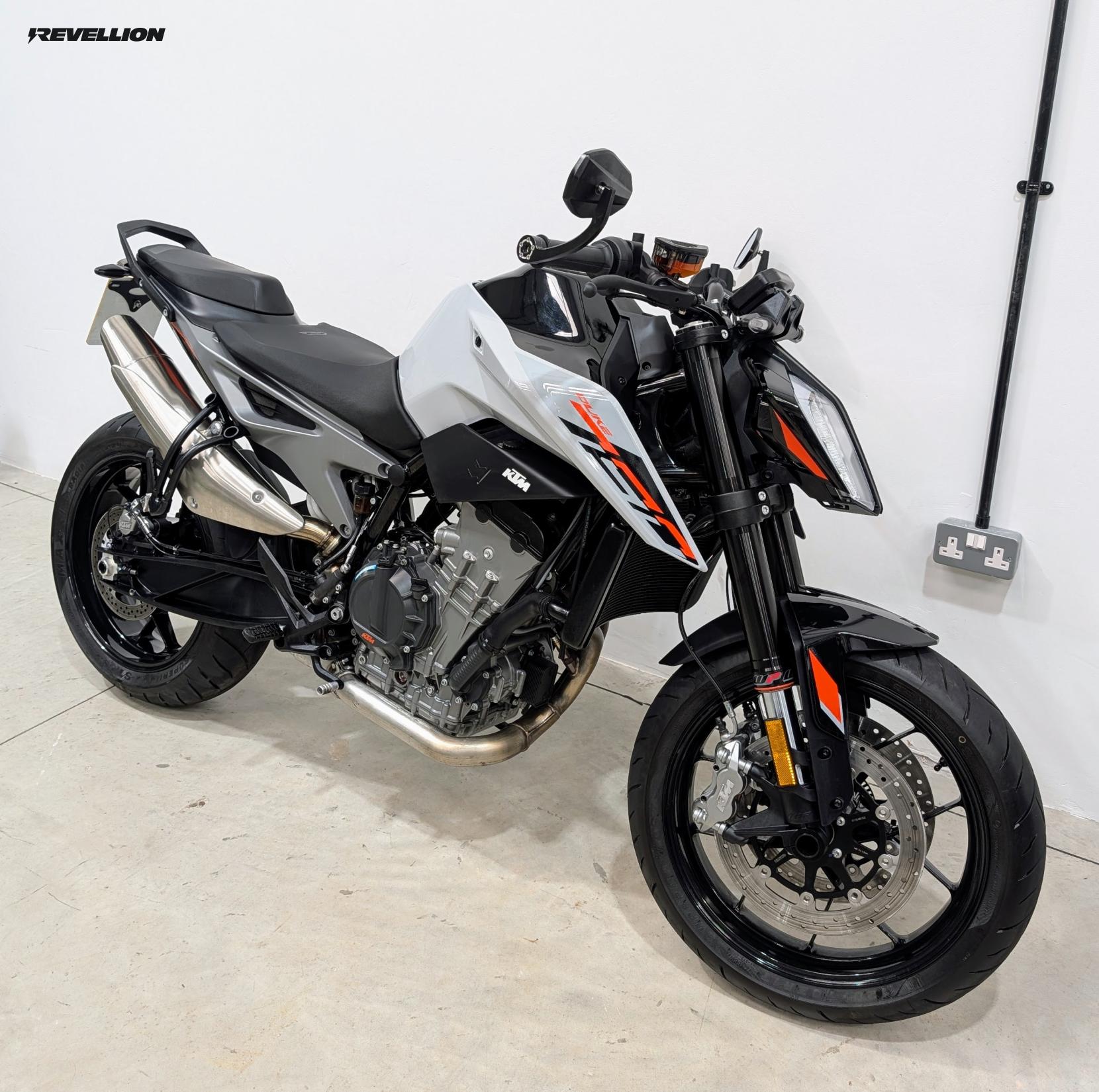 KTM 790 Duke 790 L Naked Petrol Manual X-Ring Euro 5 (95 ps)