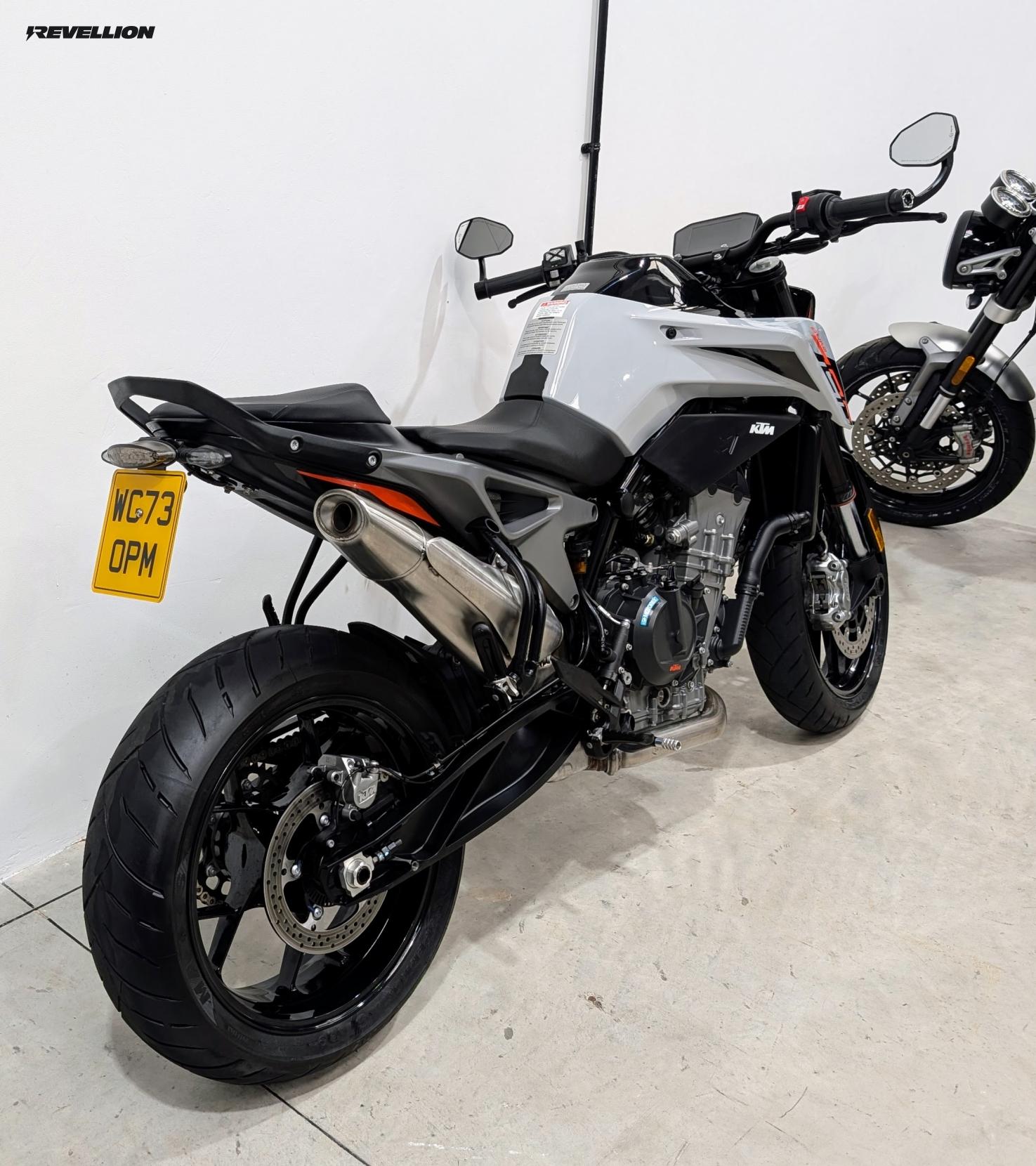 KTM 790 Duke 790 L Naked Petrol Manual X-Ring Euro 5 (95 ps)