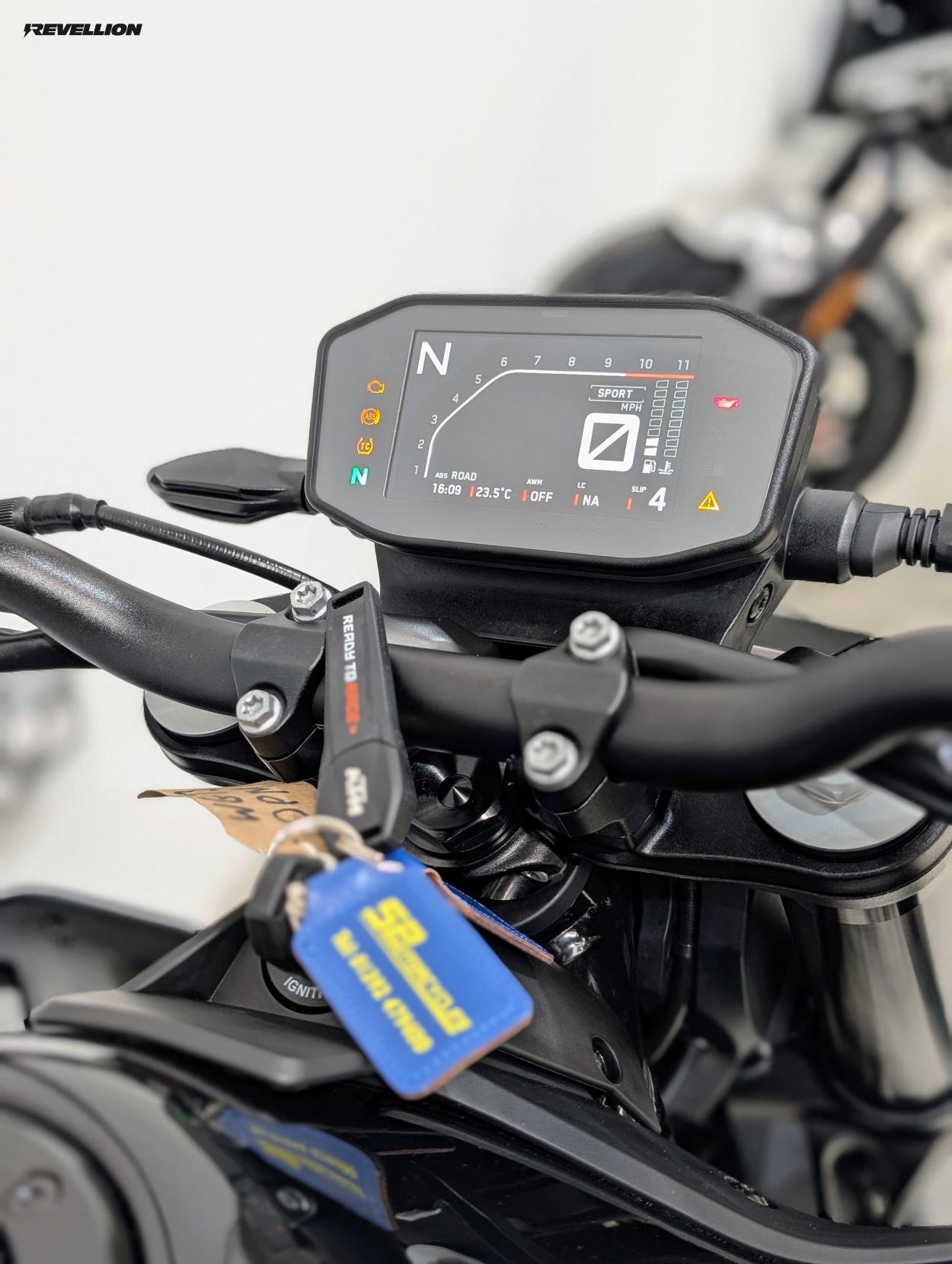 KTM 790 Duke 790 L Naked Petrol Manual X-Ring Euro 5 (95 ps)
