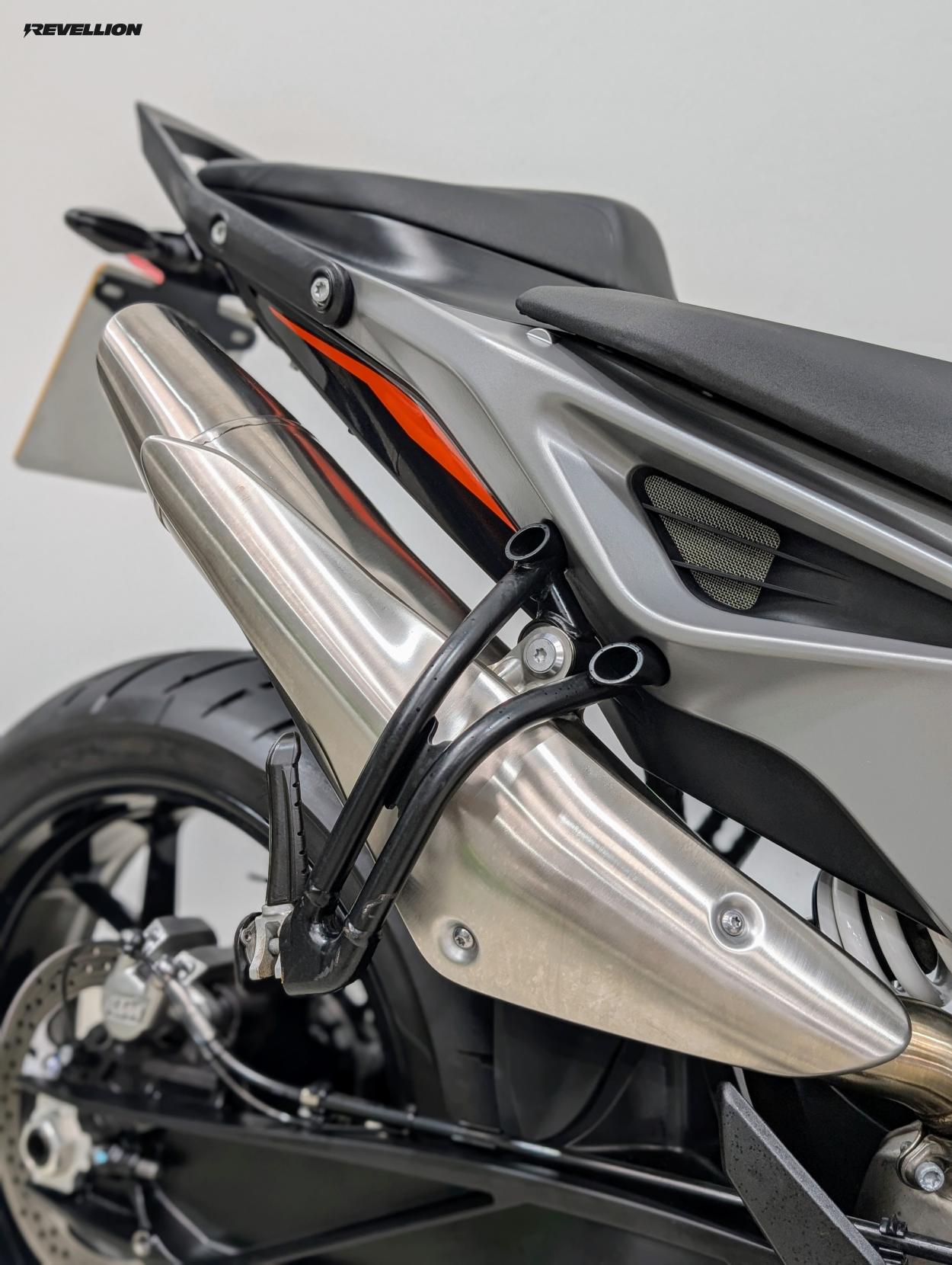 KTM 790 Duke 790 L Naked Petrol Manual X-Ring Euro 5 (95 ps)