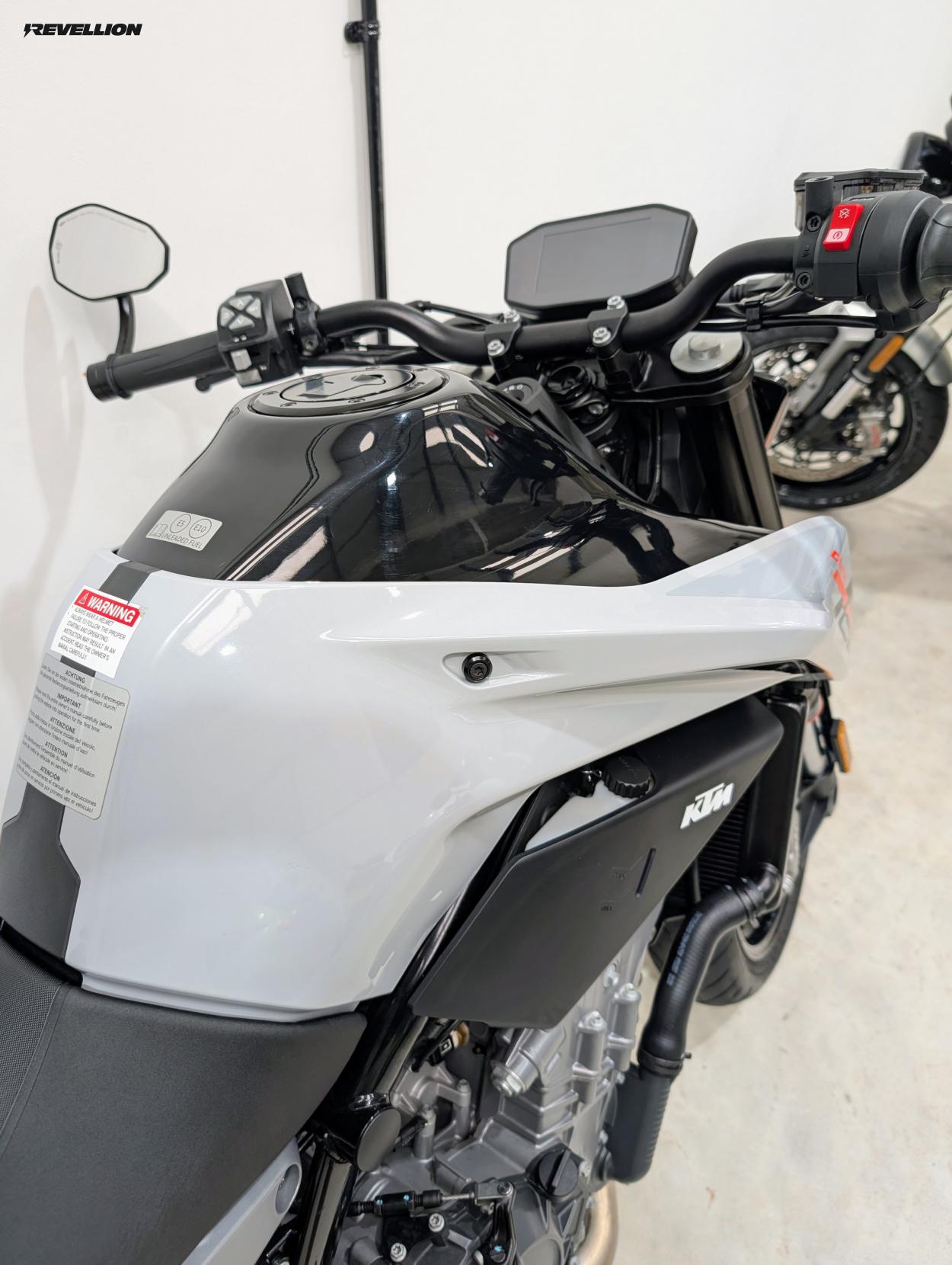KTM 790 Duke 790 L Naked Petrol Manual X-Ring Euro 5 (95 ps)