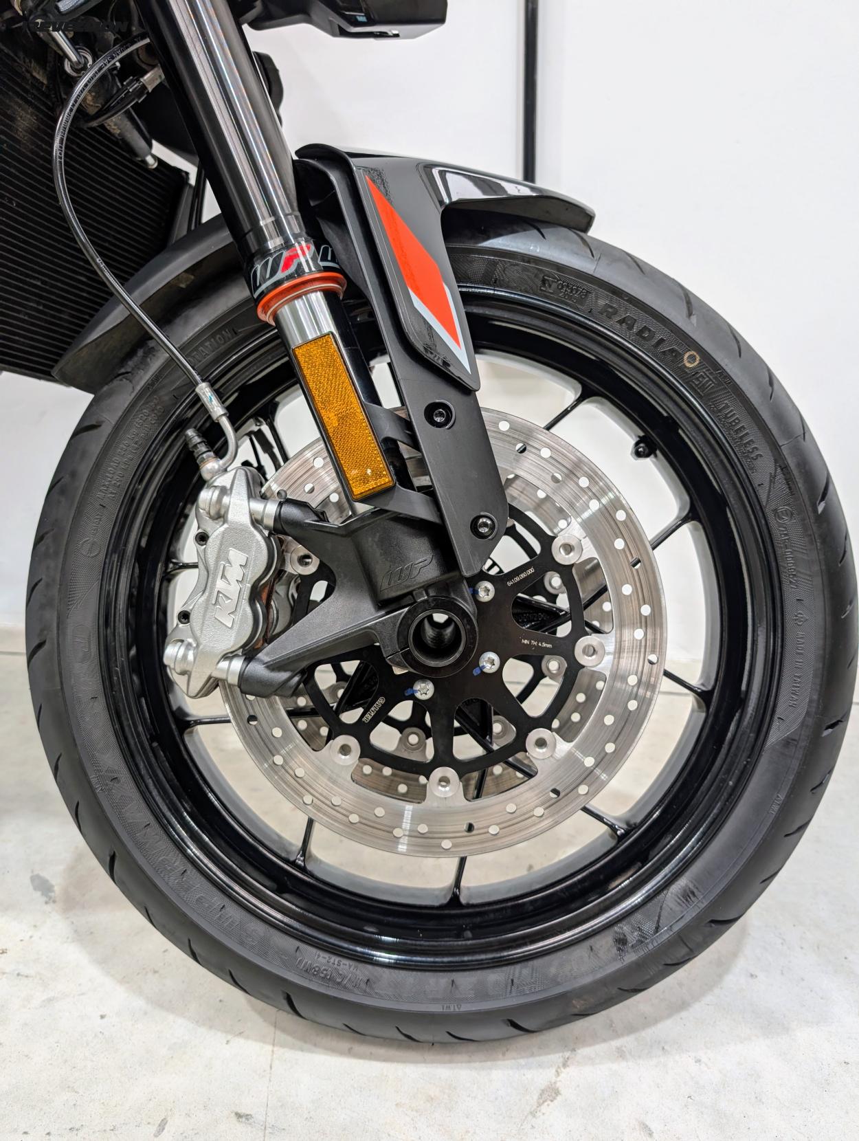 KTM 790 Duke 790 L Naked Petrol Manual X-Ring Euro 5 (95 ps)