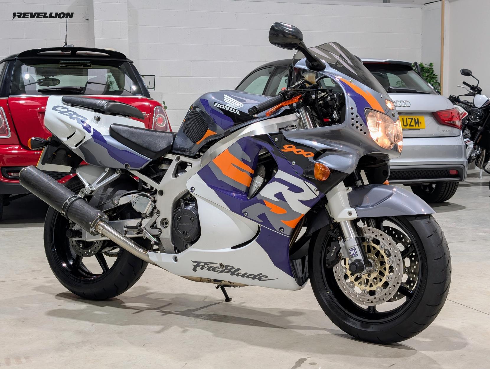 Honda CBR900RR Fireblade 918cc