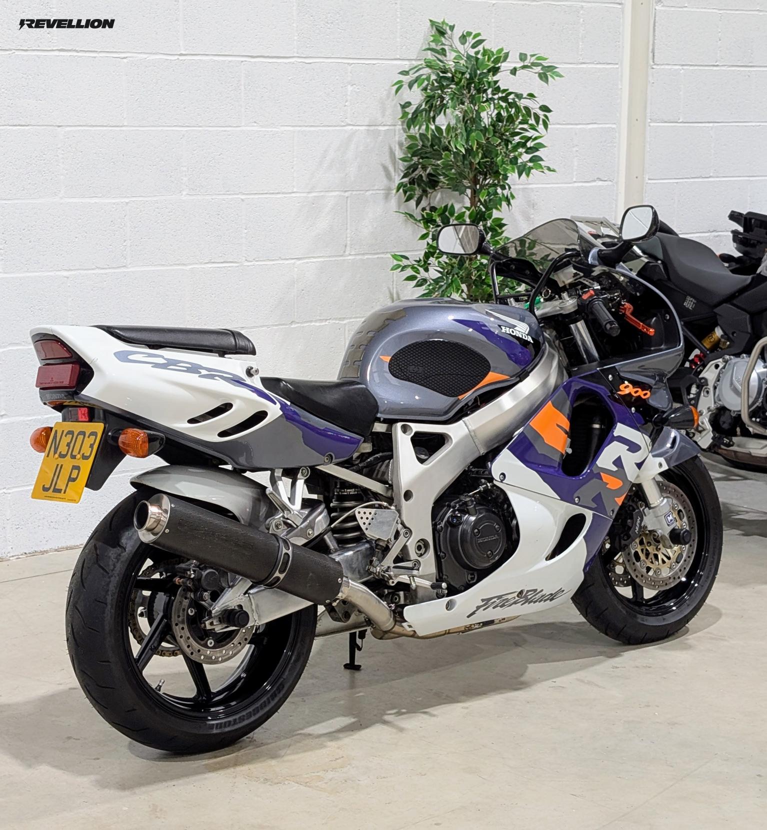 Honda CBR900RR Fireblade 918cc