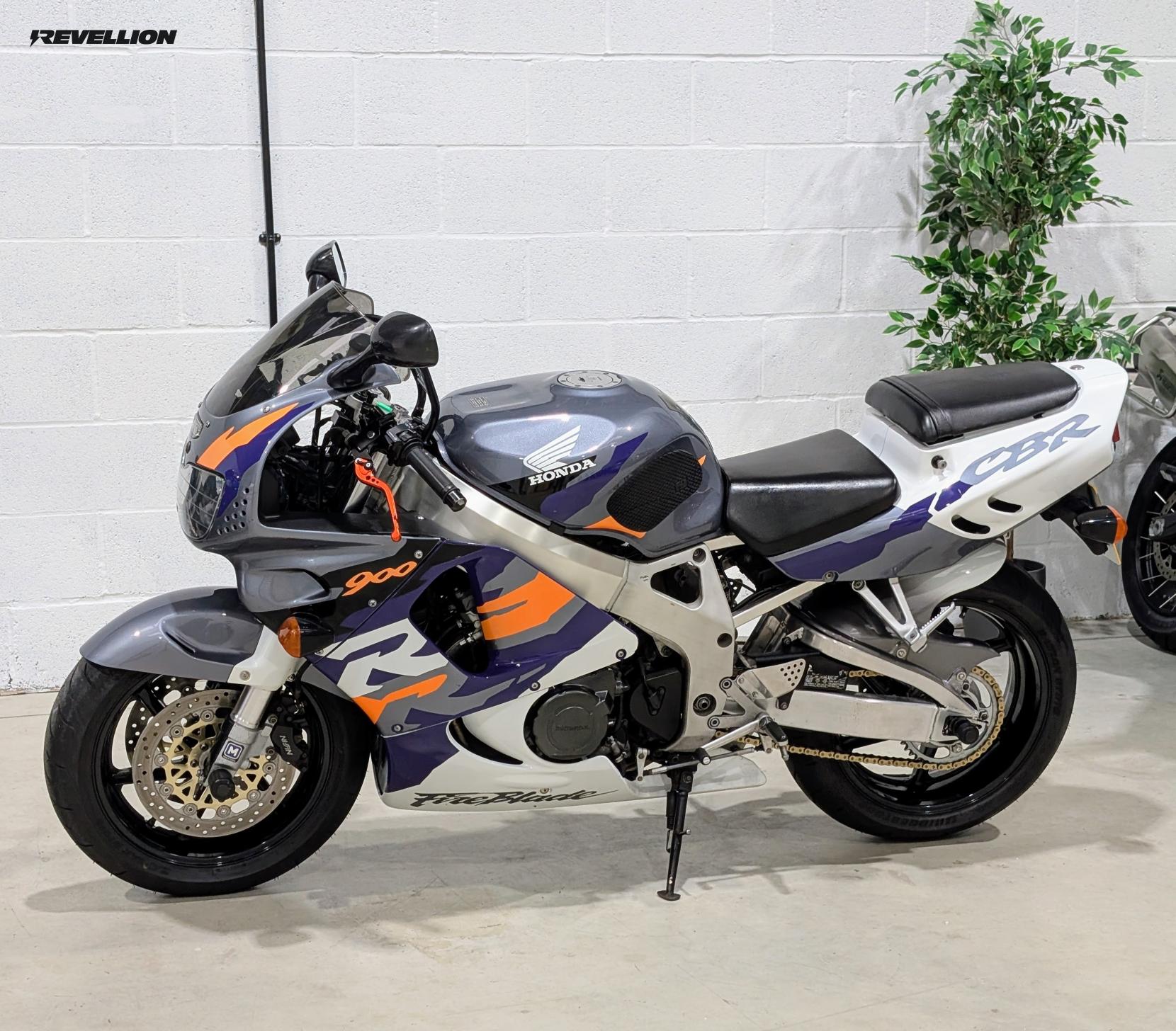 Honda CBR900RR Fireblade 918cc