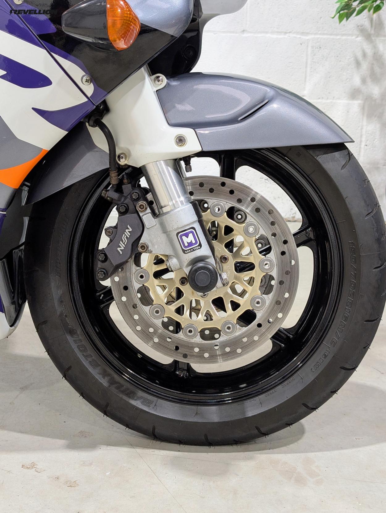 Honda CBR900RR Fireblade 918cc