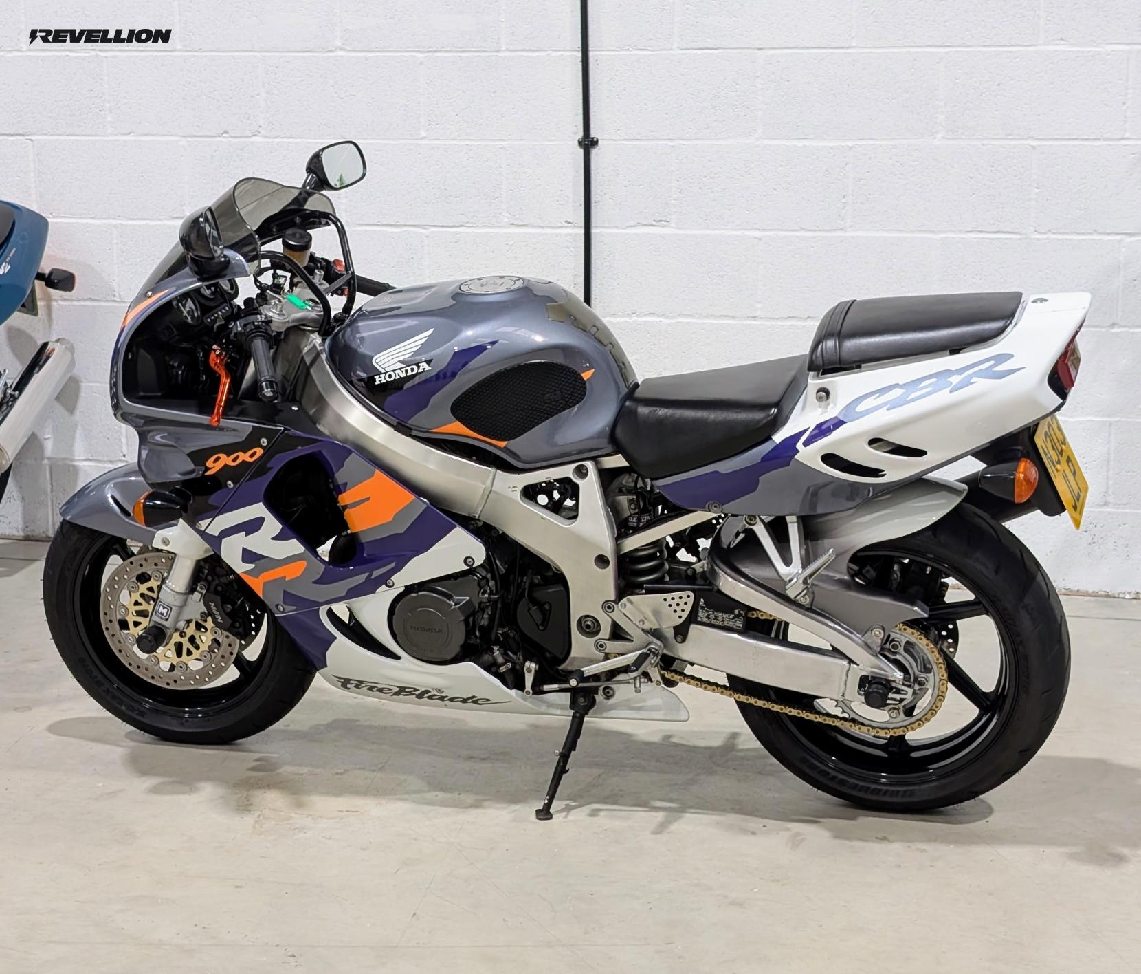 Honda CBR900RR Fireblade 918cc