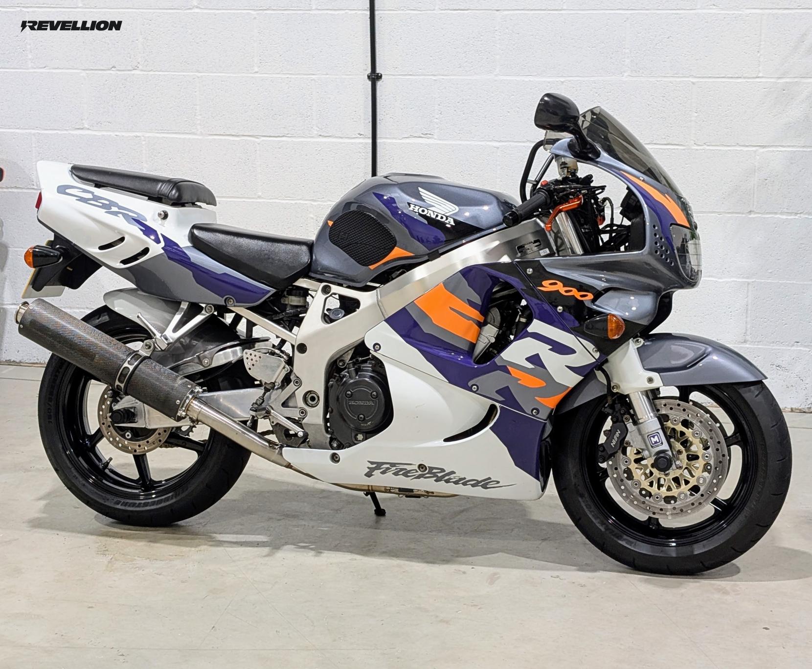 Honda CBR900RR Fireblade 918cc
